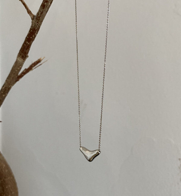  「【ベストセラー】〈GOLDY/ゴールディ〉ぷっくりトライアングルネックレス」|ネックレス|シルバー