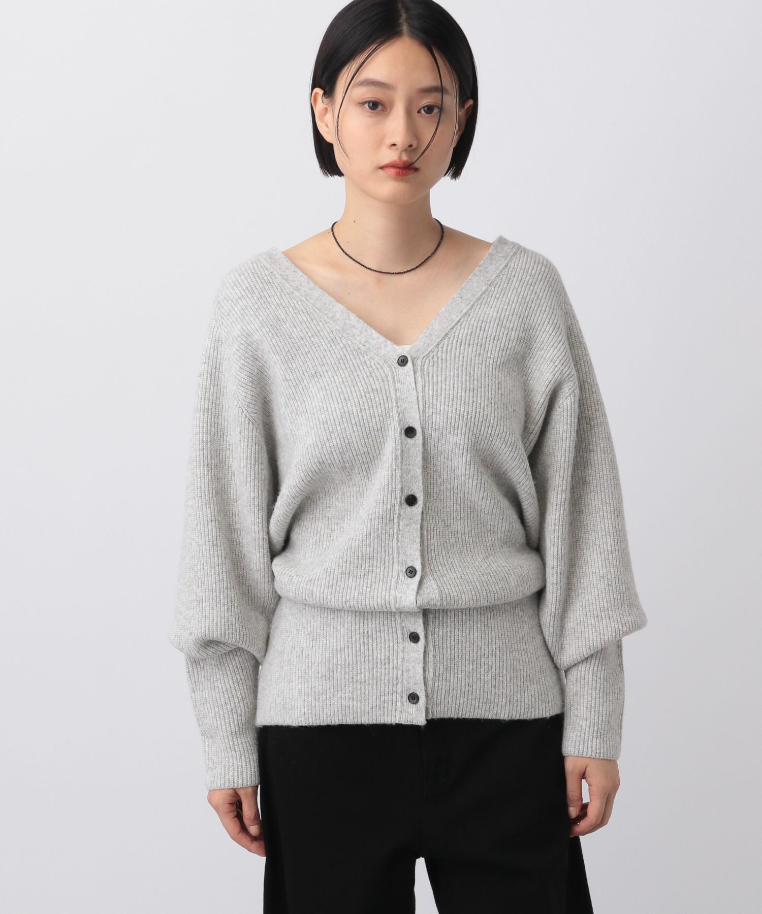 A part by 「ウエストシェイプVネックカーディガ」|ニット・セーター|ライトグレー