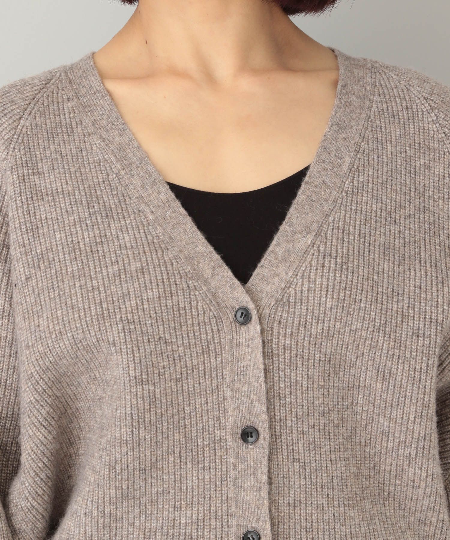 A part by 「ウエストシェイプVネックカーディガ」|ニット・セーター|