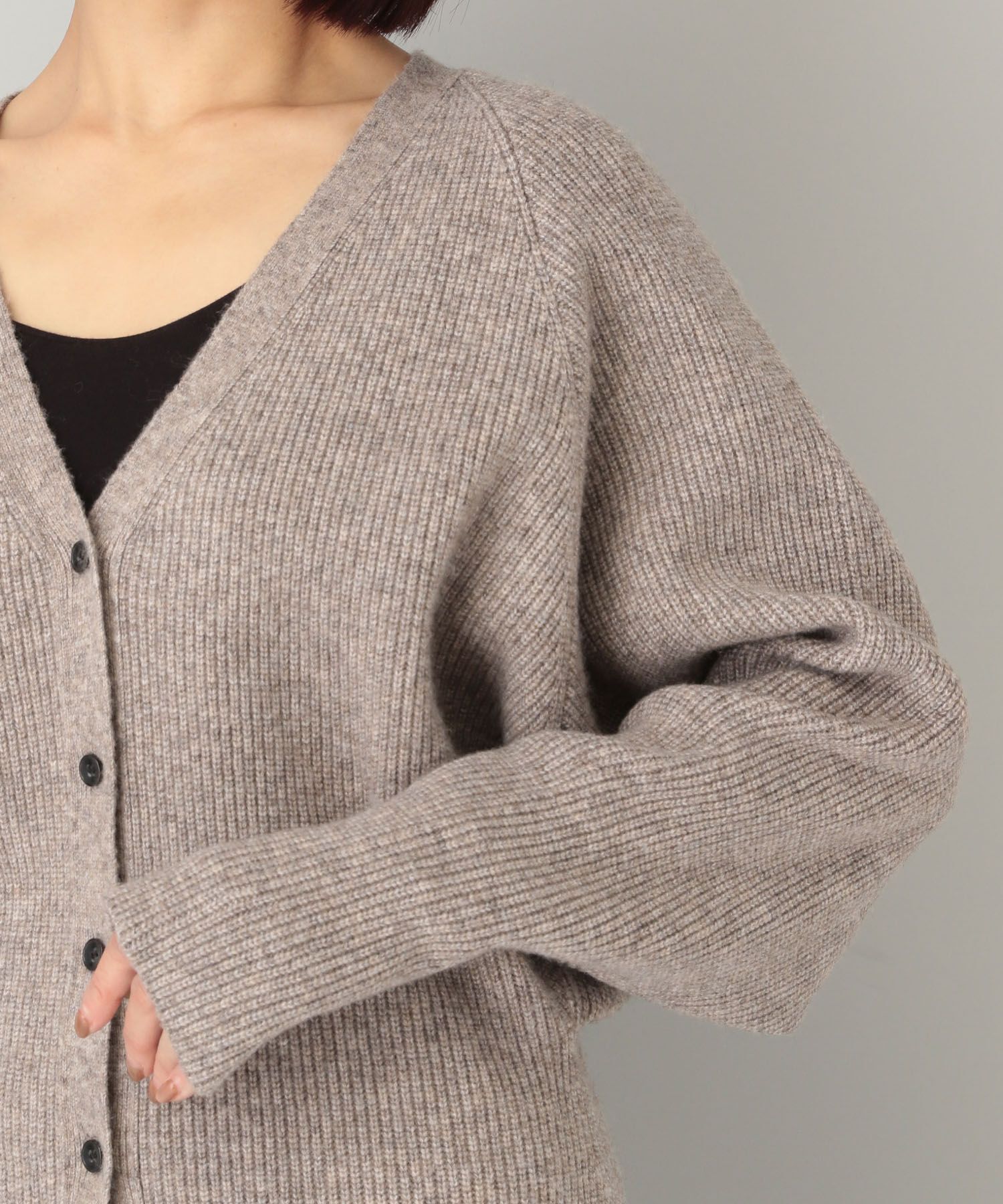 A part by 「ウエストシェイプVネックカーディガ」|ニット・セーター|