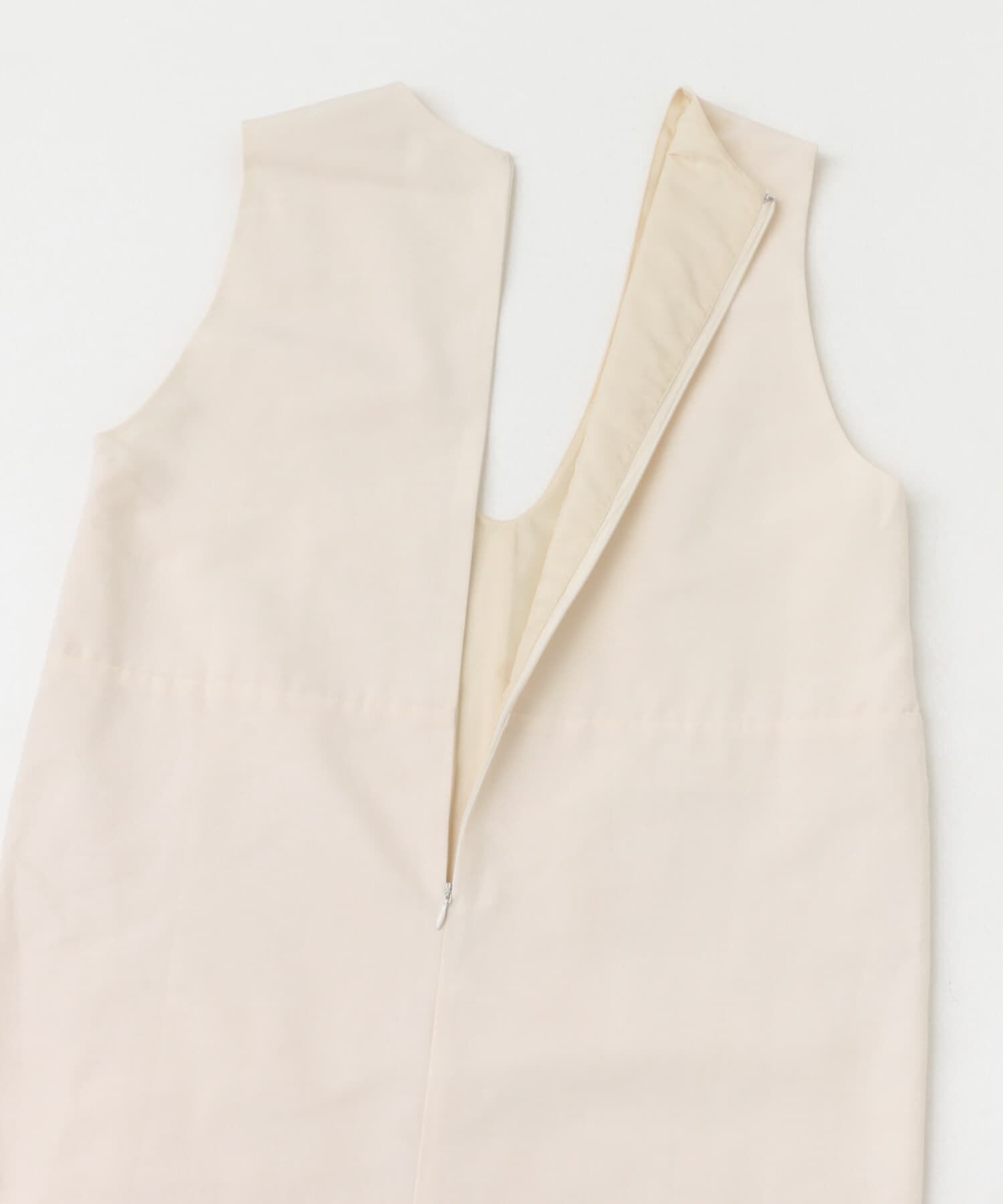 URBAN RESEARCH ROSSO「Uネックフォルムジャンパーワンピース」|ワンピース|