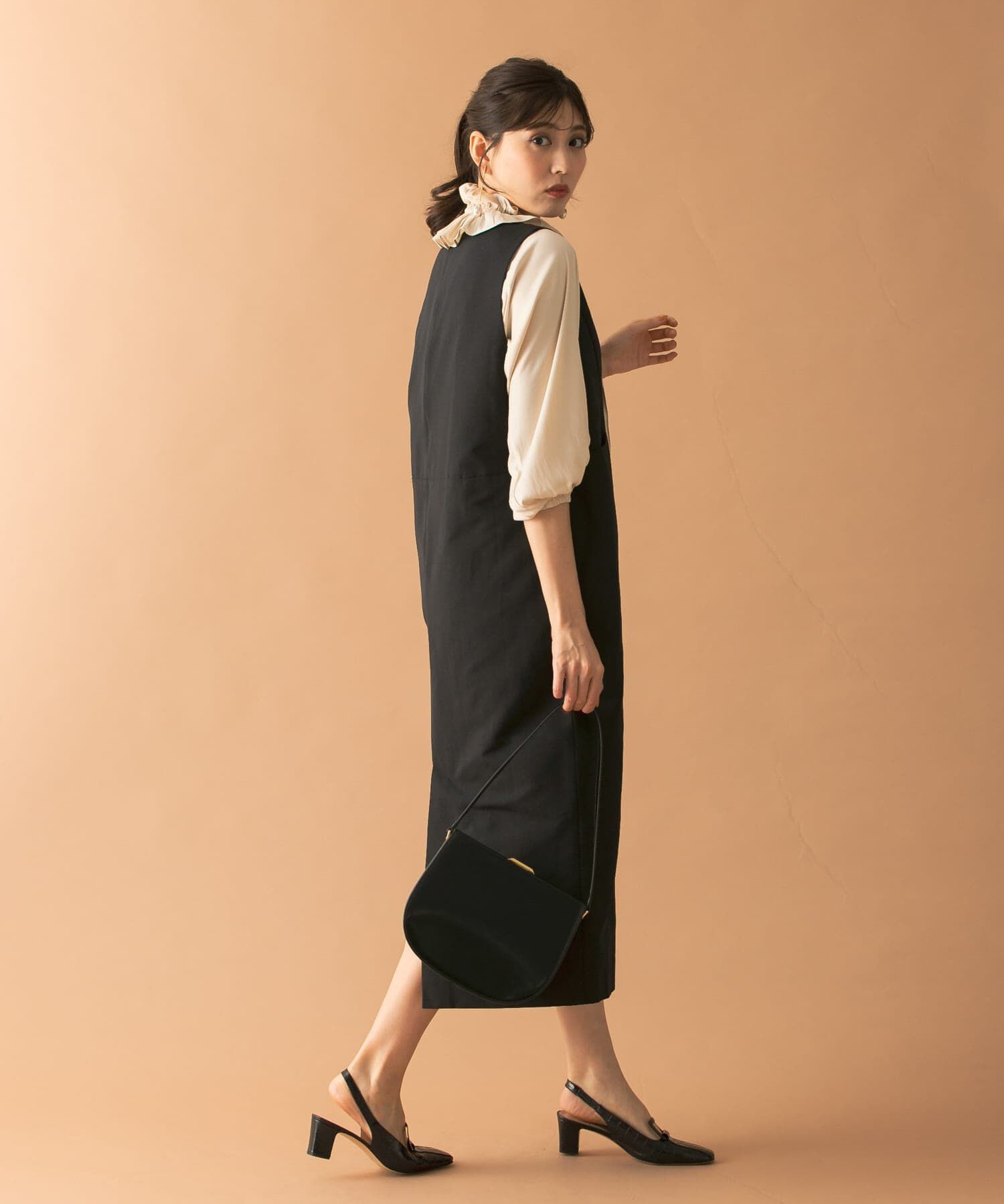 URBAN RESEARCH ROSSO「Uネックフォルムジャンパーワンピース」|ワンピース|