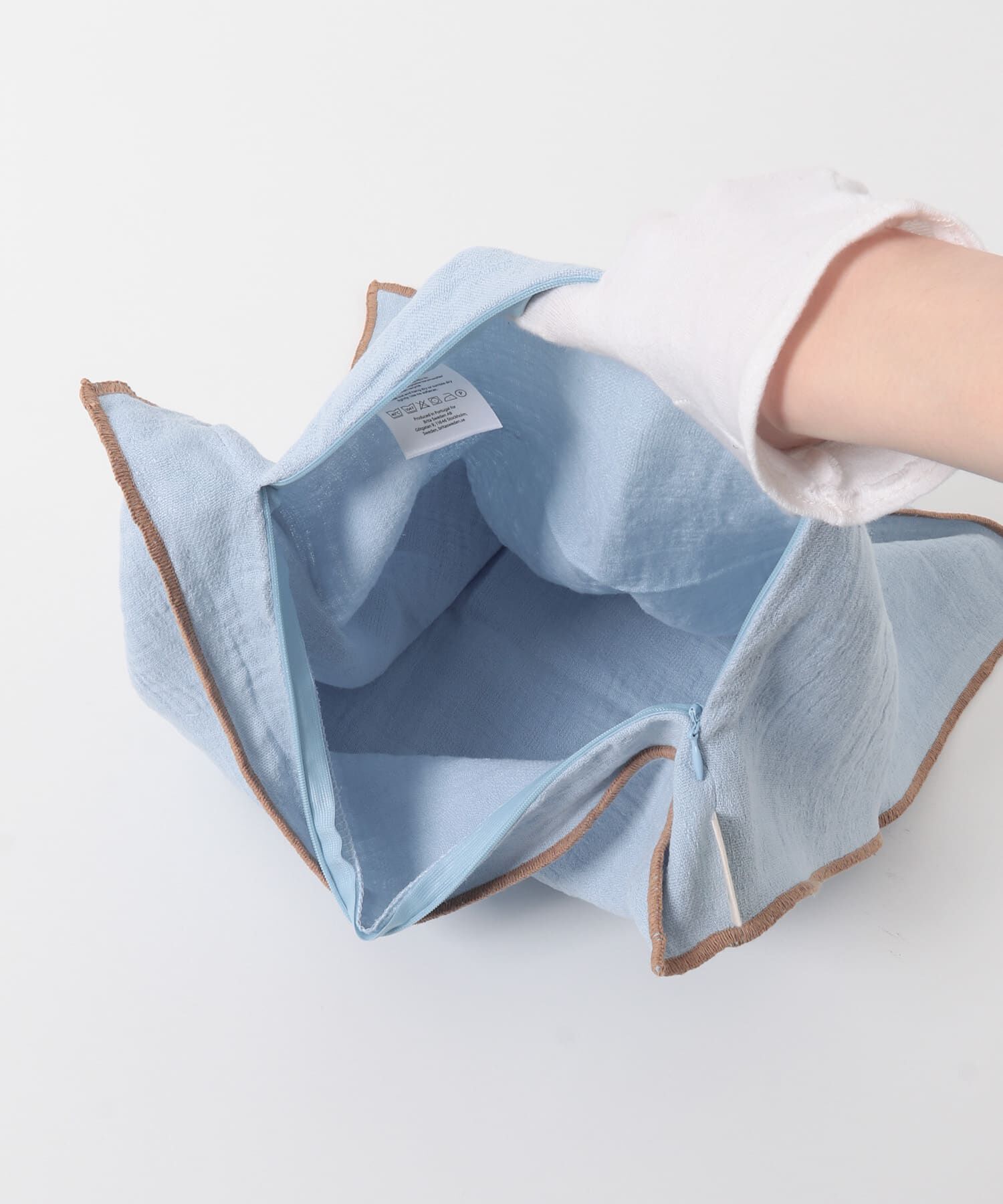 URBAN RESEARCH DOORS「BRITA SWEDEN　EVY クッションカバー 50&times;50cm」|クッション・クッションカバー|