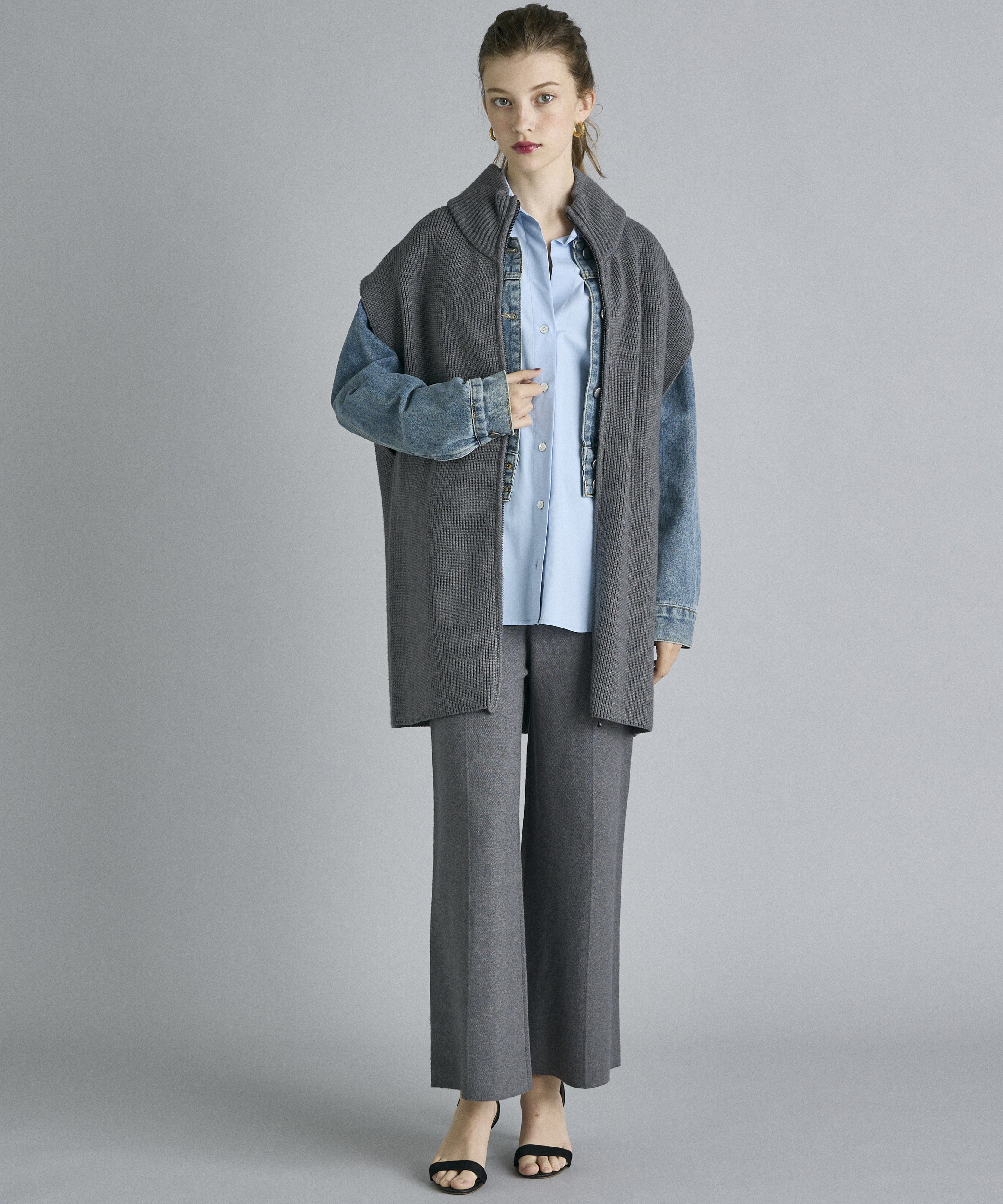 INED「《INED CLARO》ジップアップジレニットアップ」|カーディガン|