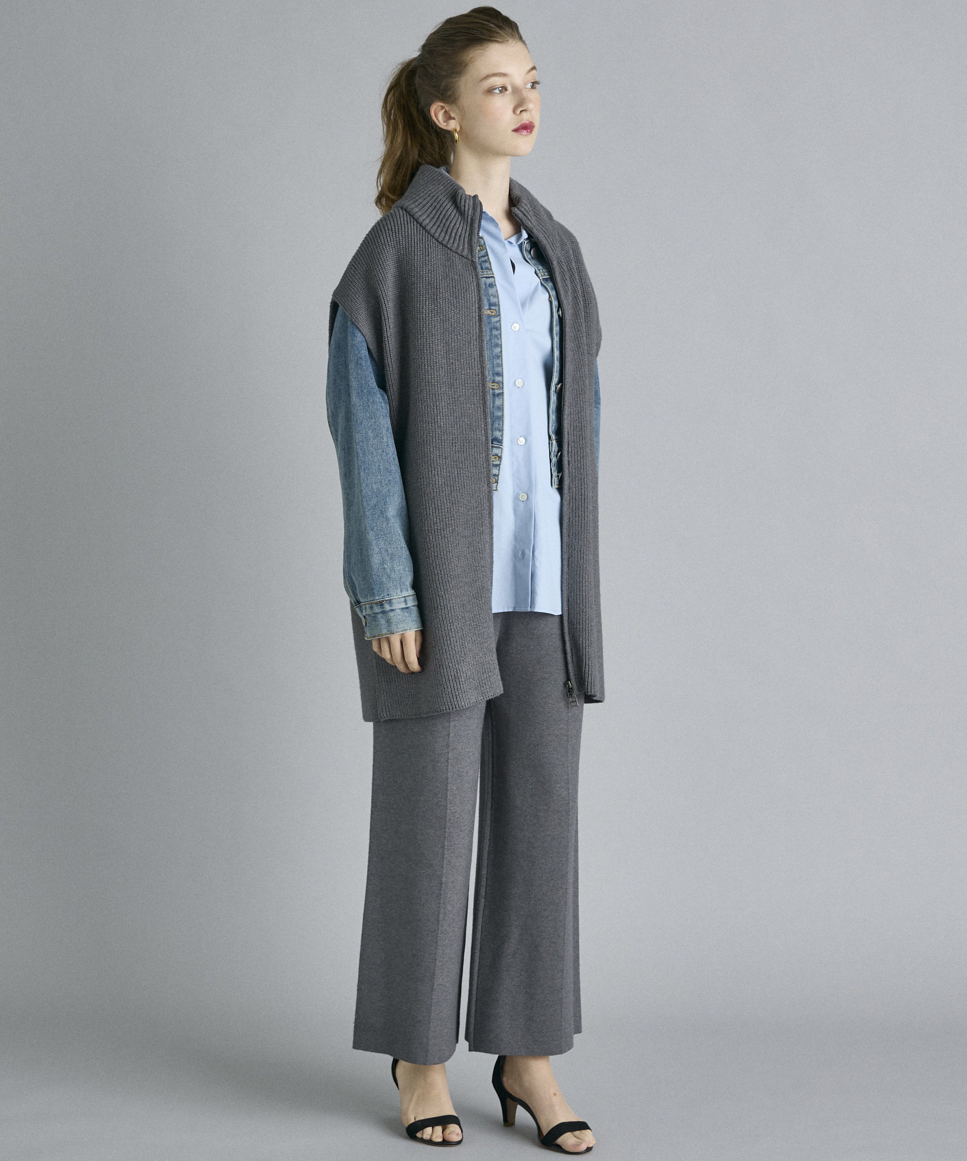 INED「《INED CLARO》ジップアップジレニットアップ」|カーディガン|