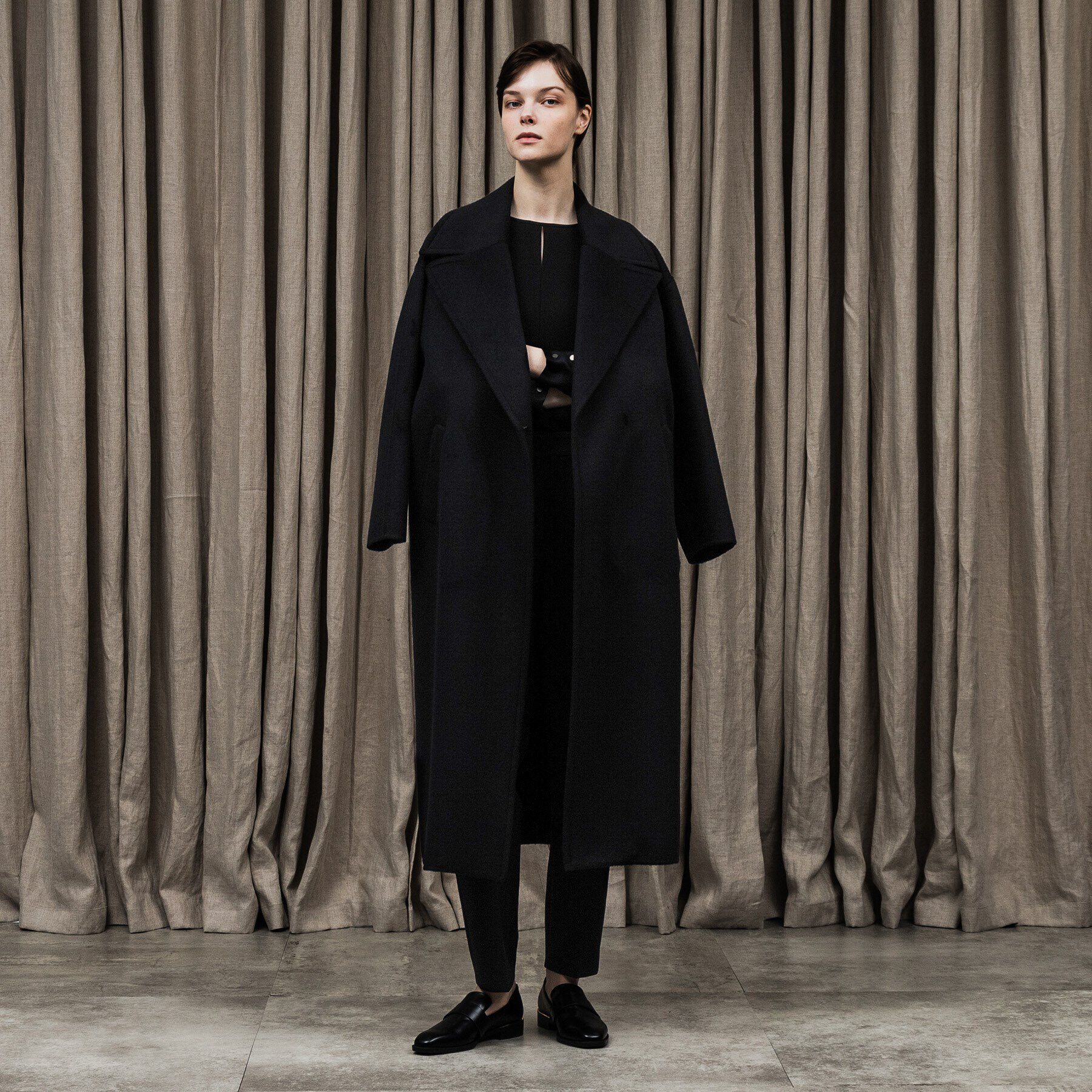 UNTITLED「シルキーダブルクロスパンツ」|その他|