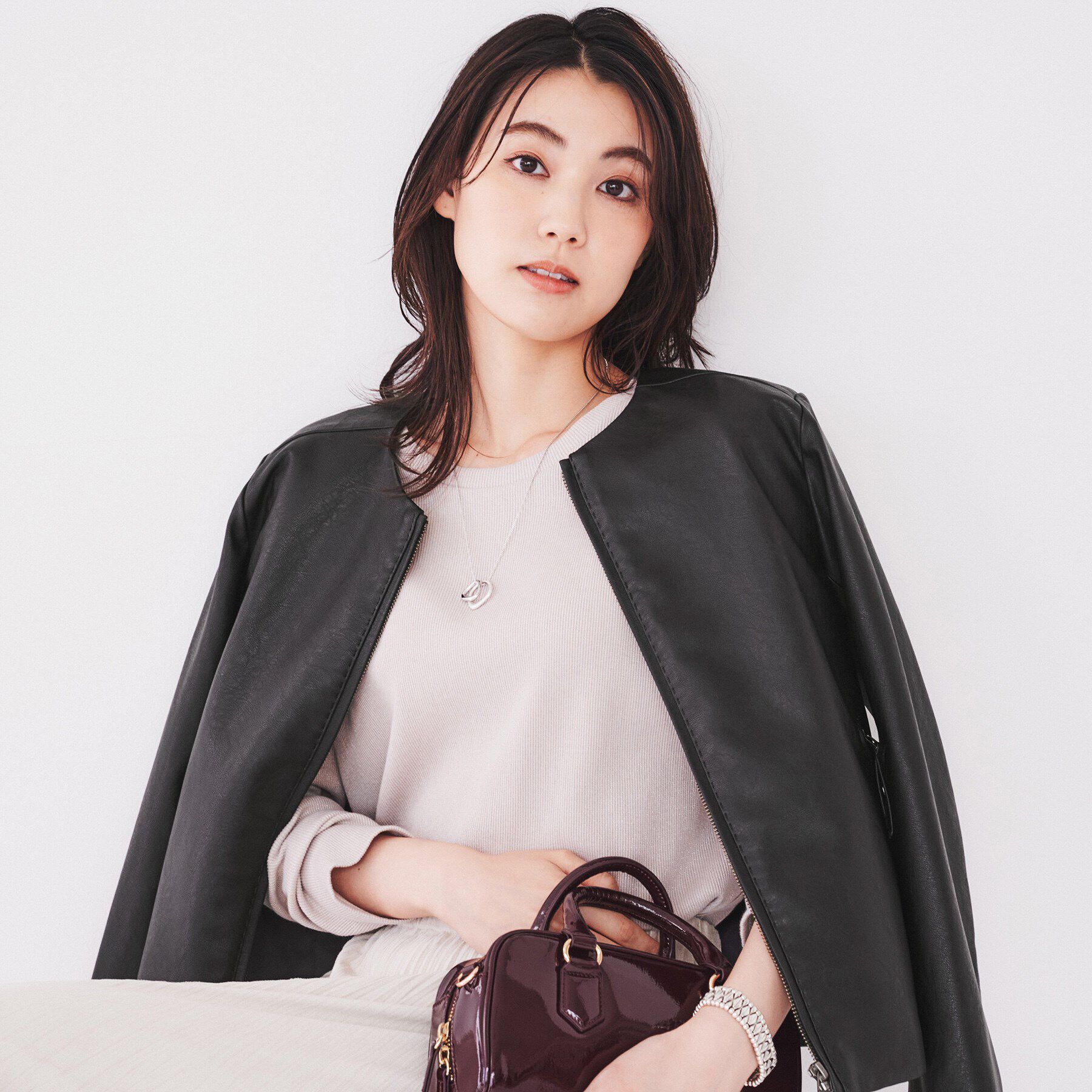 UNTITLED「【ポケットファスナー/柔らかい】レザー調ジャケット」|ノーカラージャケット|ブラック(019)