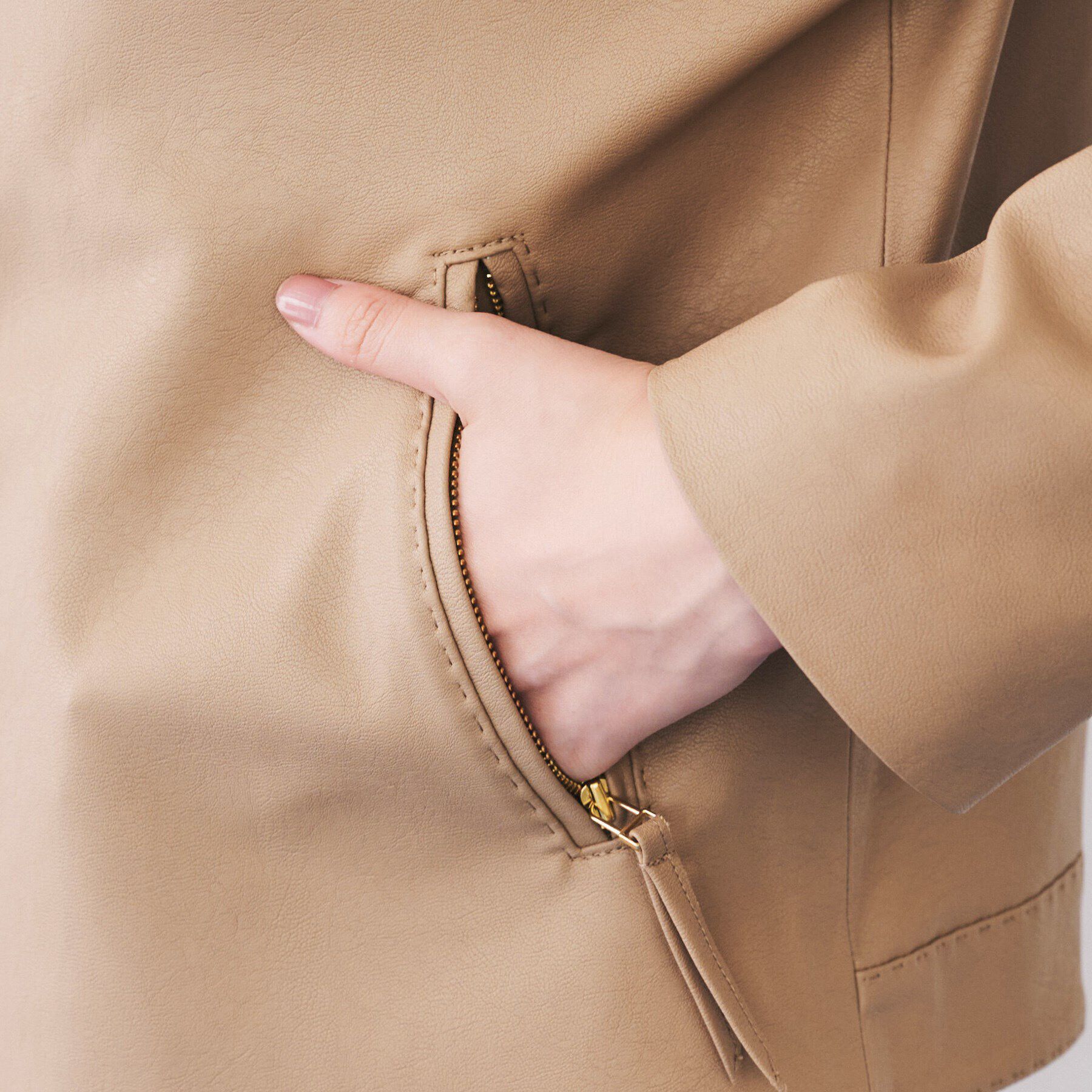 UNTITLED「【ポケットファスナー/柔らかい】レザー調ジャケット」|ノーカラージャケット|