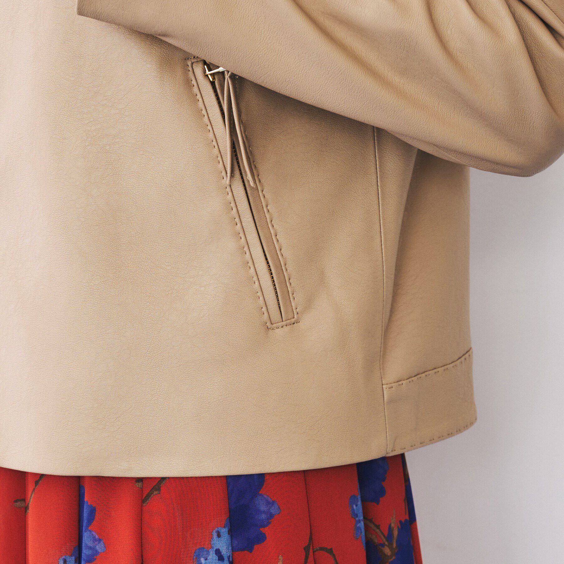 UNTITLED「【ポケットファスナー/柔らかい】レザー調ジャケット」|ノーカラージャケット|