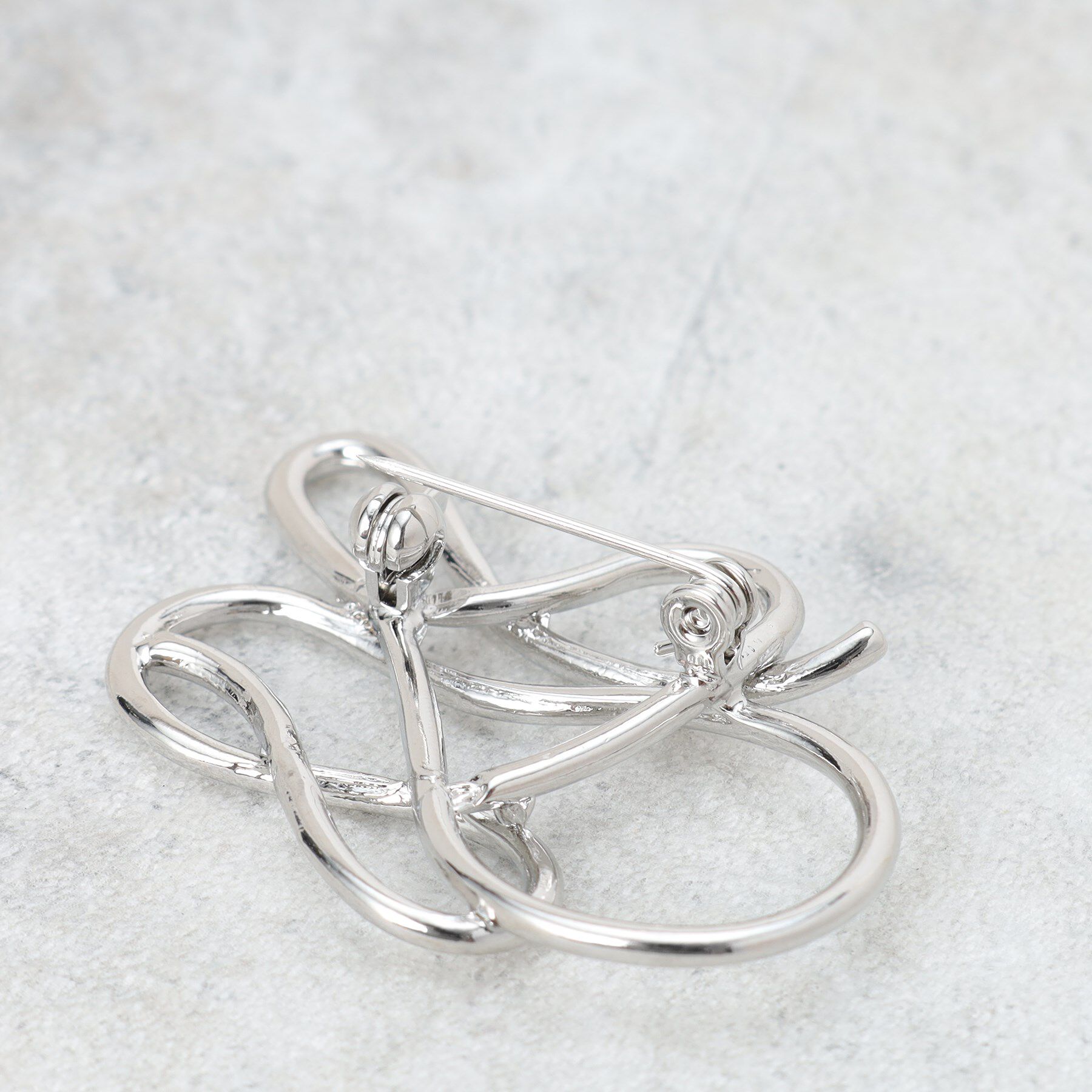 INDIVI「【セレモニー／デイリー】ラインモチーフブローチ」|ブローチ・コサージュ|