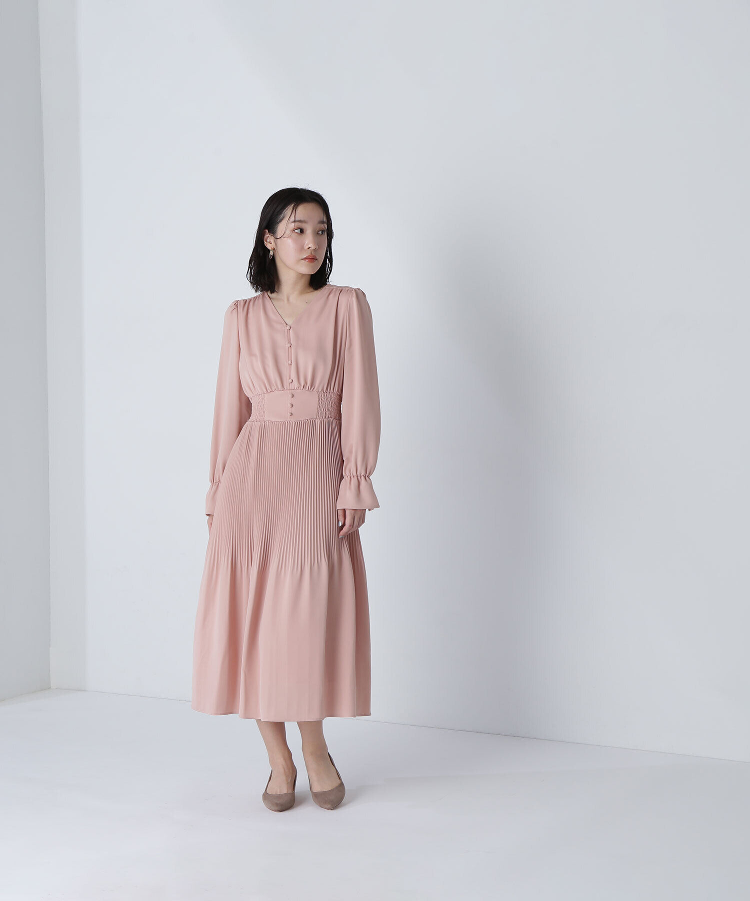  「Vネックプリーツワンピース」|ワンピース|