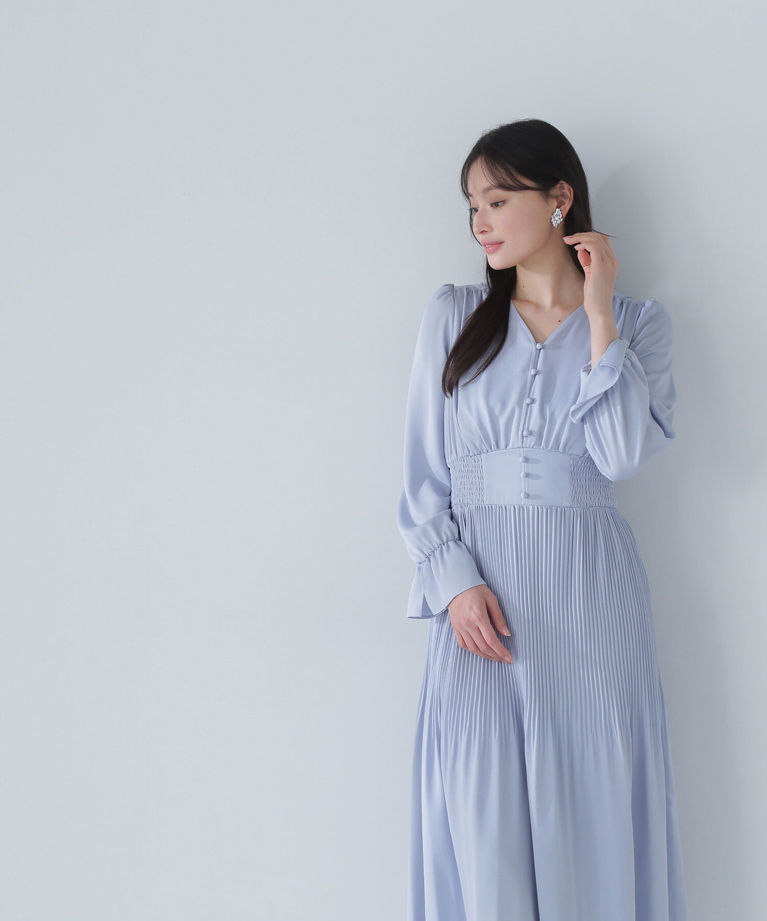  「Vネックプリーツワンピース」|ワンピース|