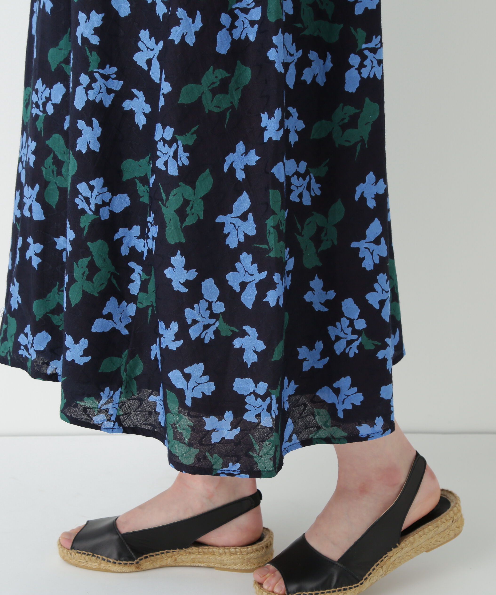  「◆インドドビーリーフプリントフレンチドルマンスリーブワンピース」|ワンピース|