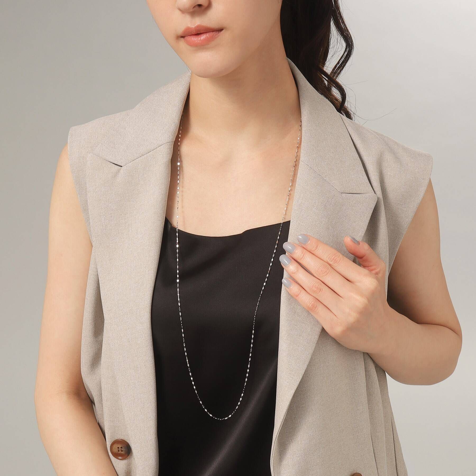 COCOSHNIK「プラチナ フラワークロスチェーン ロングネックレス(90cm)」|ネックレス|