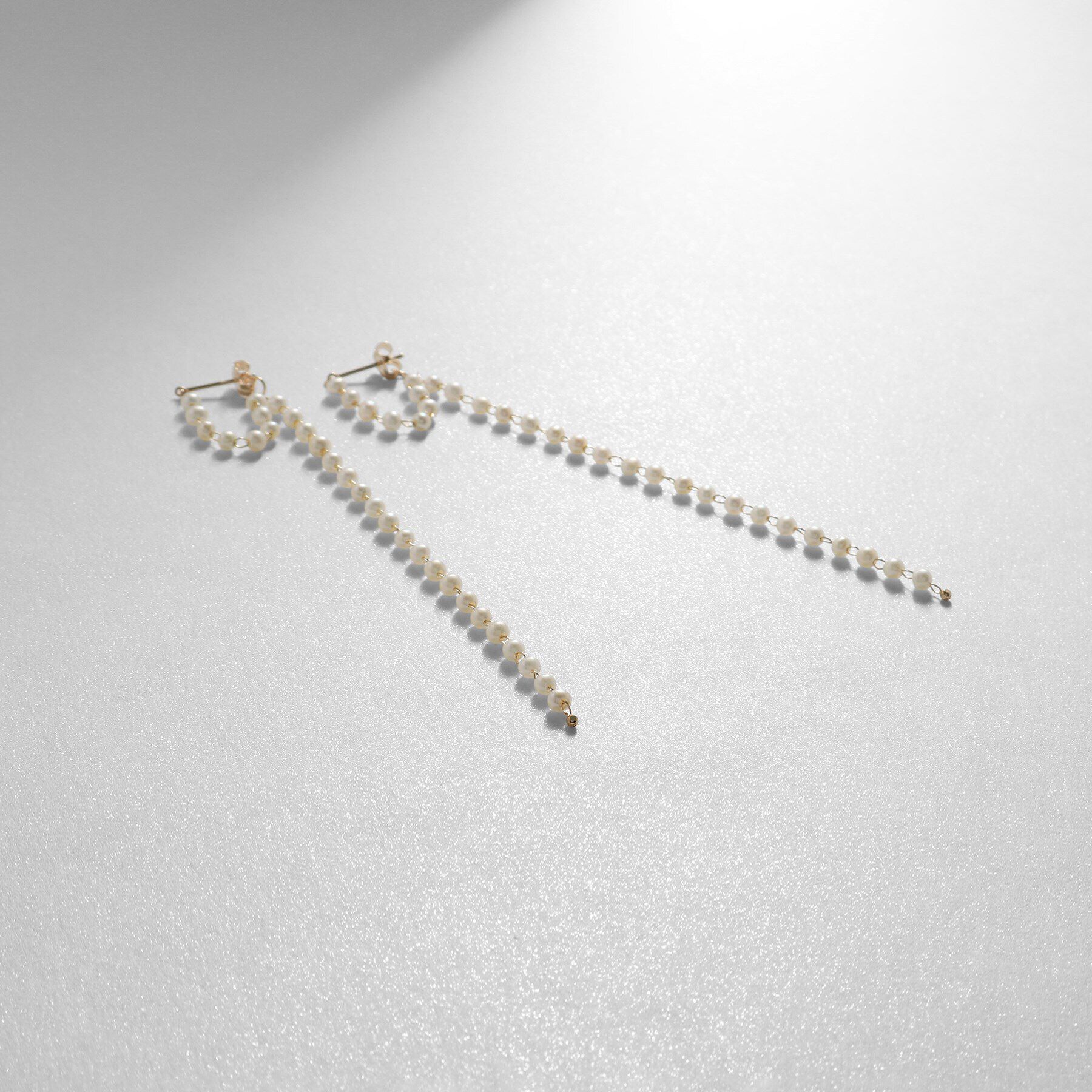 COCOSHNIK「K10パールチェーン ロングフープピアス」|ピアス|