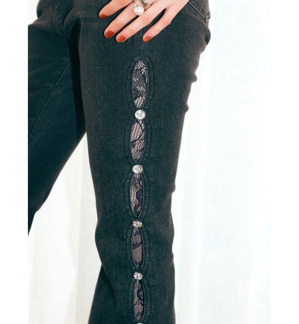 EVRIS「サイドビジューフレアデニムパンツ」|デニム|