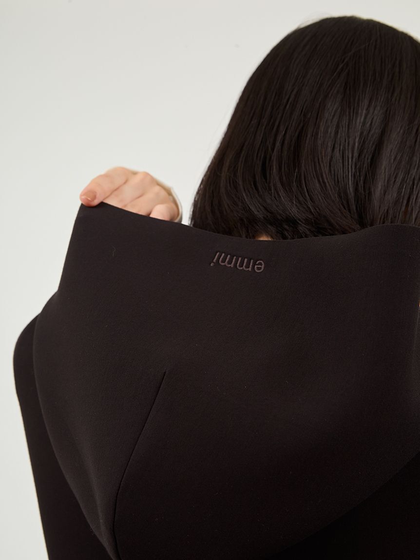 emmi atelier「【NEW YEAR'S SPECIAL ITEM】ダンボールフーディ&times;スカートセット」|ワンピース|