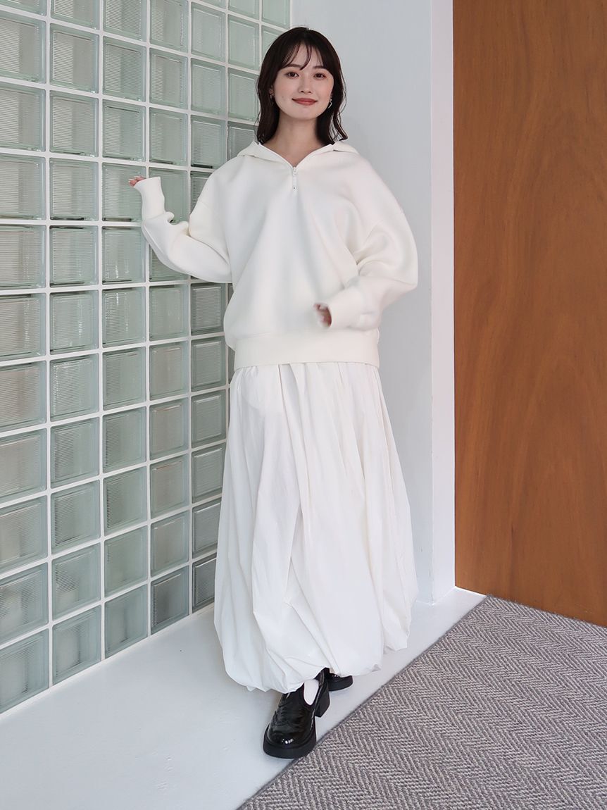 emmi atelier「【NEW YEAR'S SPECIAL ITEM】ダンボールフーディ&times;スカートセット」|ワンピース|