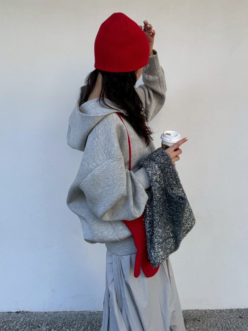 emmi atelier「【NEW YEAR'S SPECIAL ITEM】ダンボールフーディ&times;スカートセット」|ワンピース|