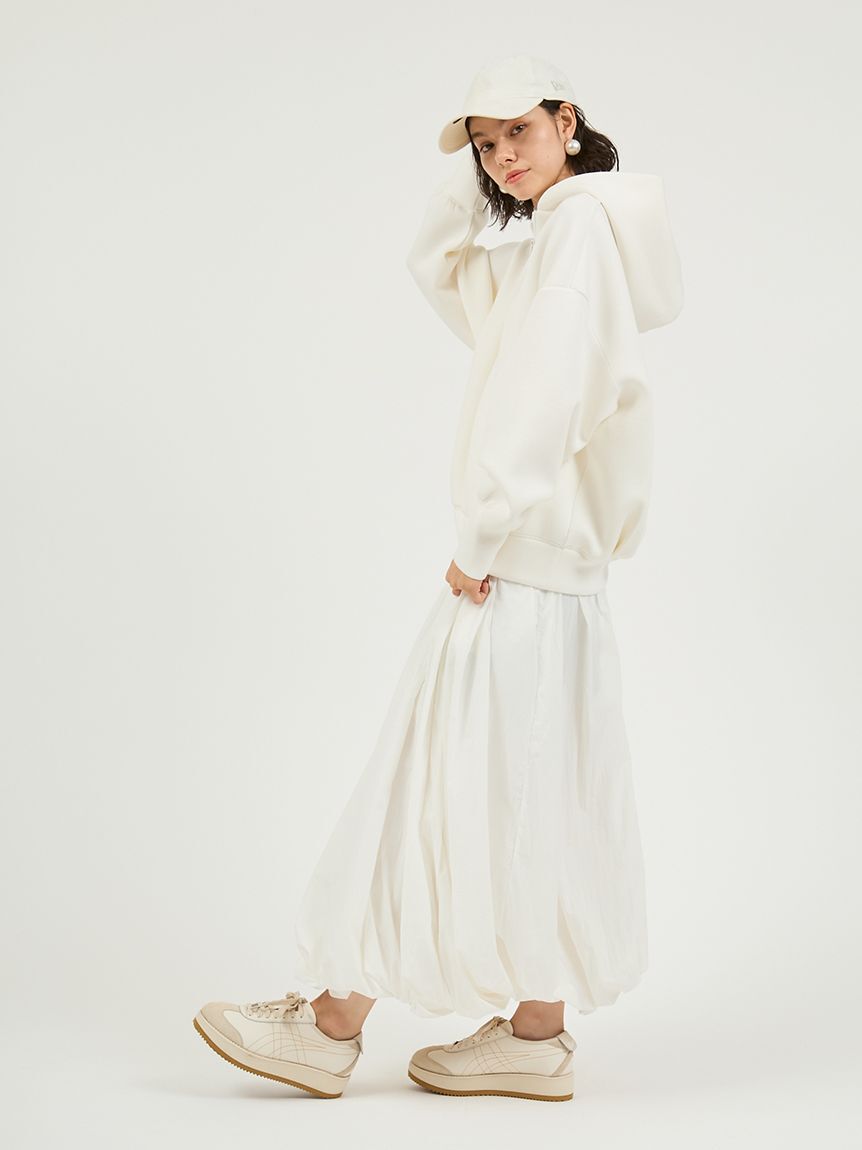 emmi atelier「【NEW YEAR'S SPECIAL ITEM】ダンボールフーディ&times;スカートセット」|ワンピース|