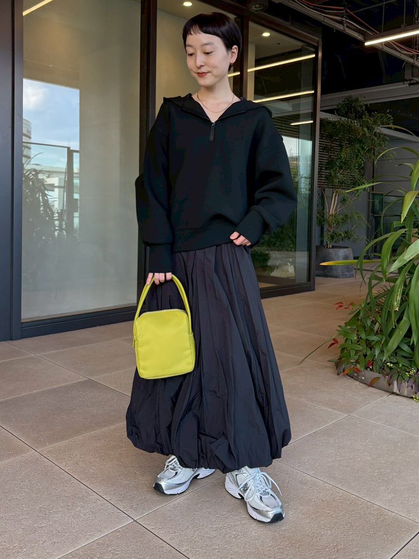 emmi atelier「【NEW YEAR'S SPECIAL ITEM】ダンボールフーディ&times;スカートセット」|ワンピース|