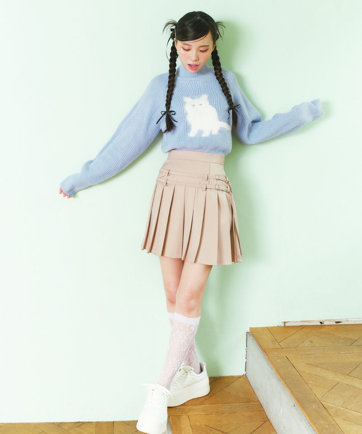 REDYAZEL「ダブルベルトプリーツミニスカート」|フレア|ベージュ