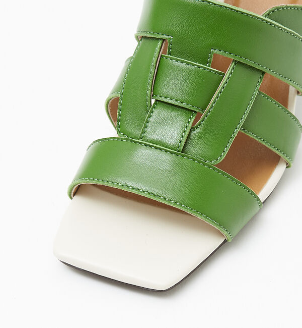 AU BANNISTER「グルカ風ヒールサンダル」|サンダル|