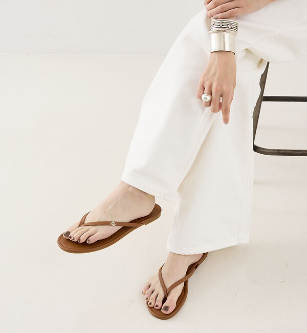 The Store by C' 「【POLO RALPH LAUREN 】RAQUEL／レザーフリップフロップ」|サンダル|ブラウン
