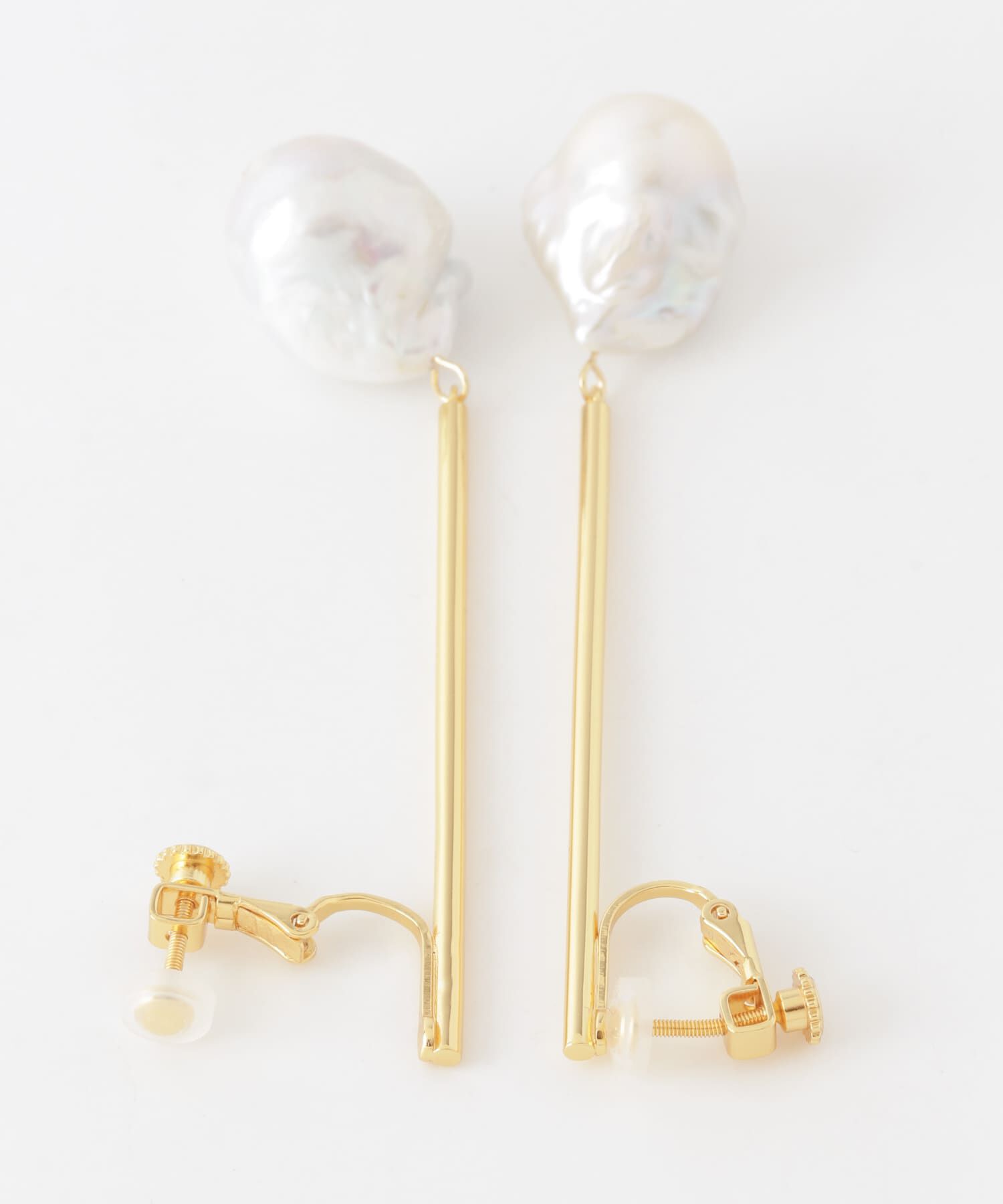 SMELLY「SMELLY so&rsquo;　baroque pearl bar earring」|イヤリング|