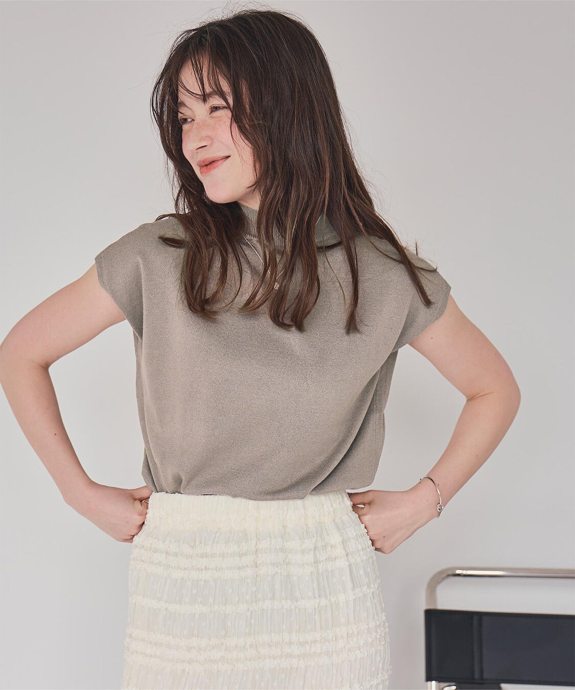 titivate「ベーシックフレンチスリーブライトニット」|ニット・セーター|グレージュ