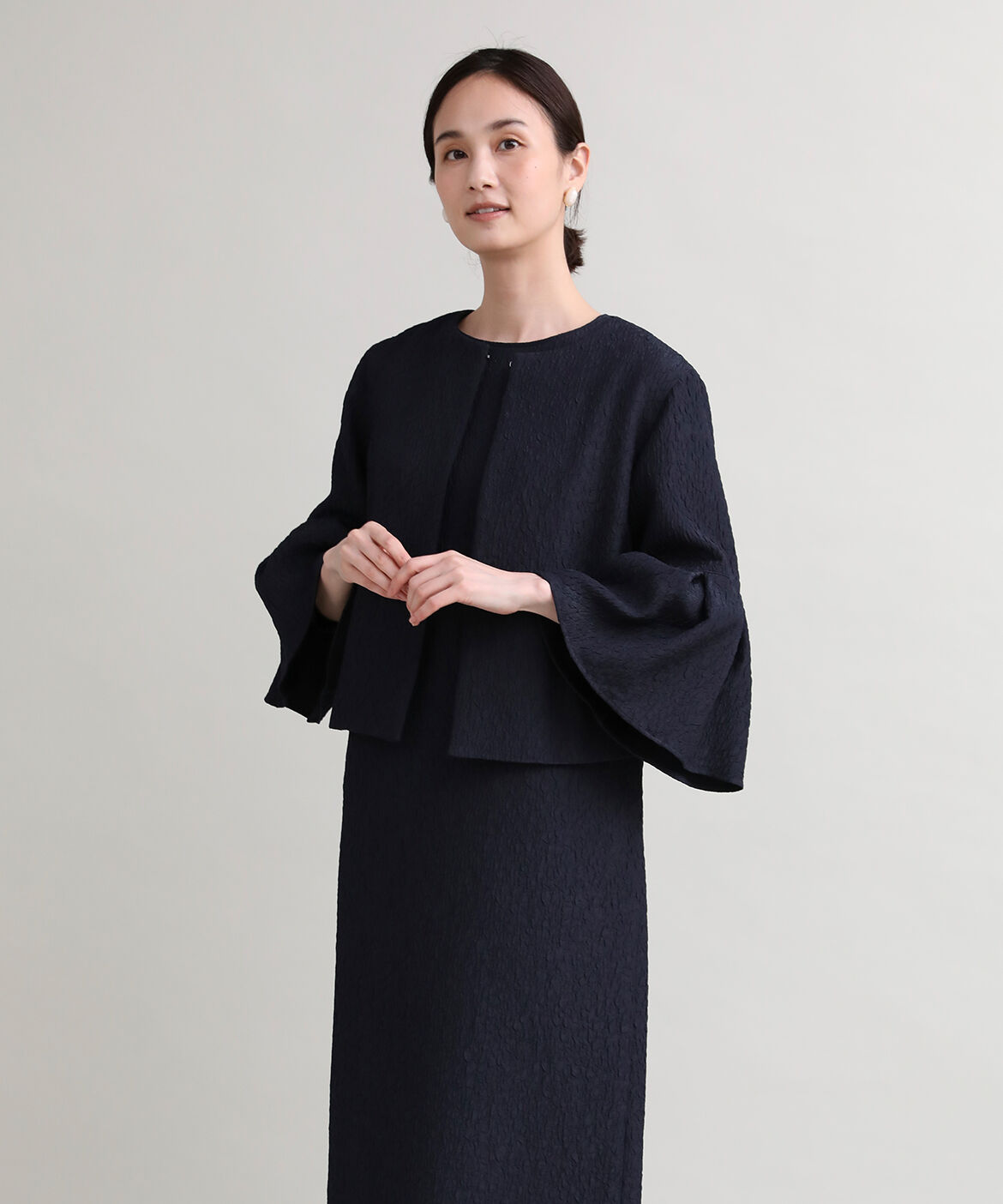 7-IDconcept.「フクレジャカードタックフレアスリーブジャケット」|ノーカラージャケット|
