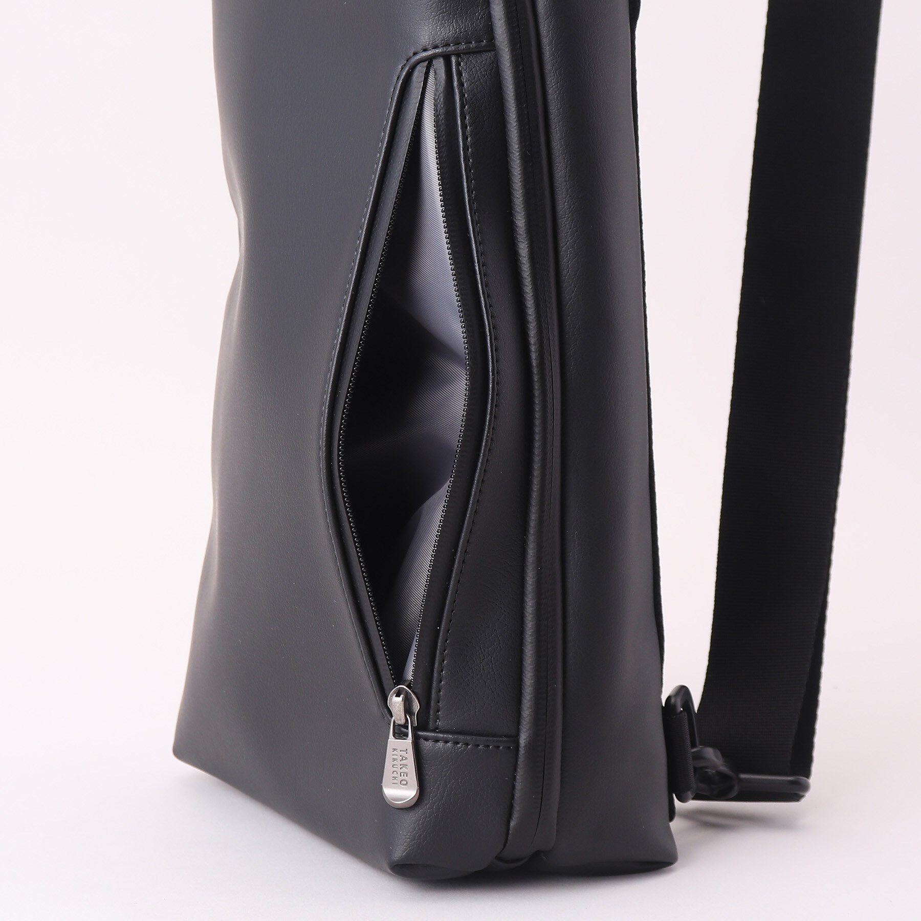 TAKEO KIKUCHI「【撥水】ライトウェイト ボディバッグ」|その他|