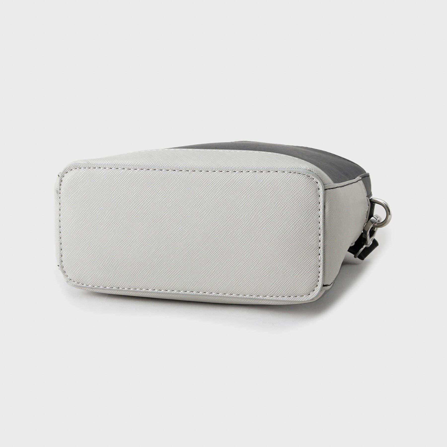 tk.TAKEO KIKUCHI「アオリミニショルダー」|ショルダー・メッセンジャー|