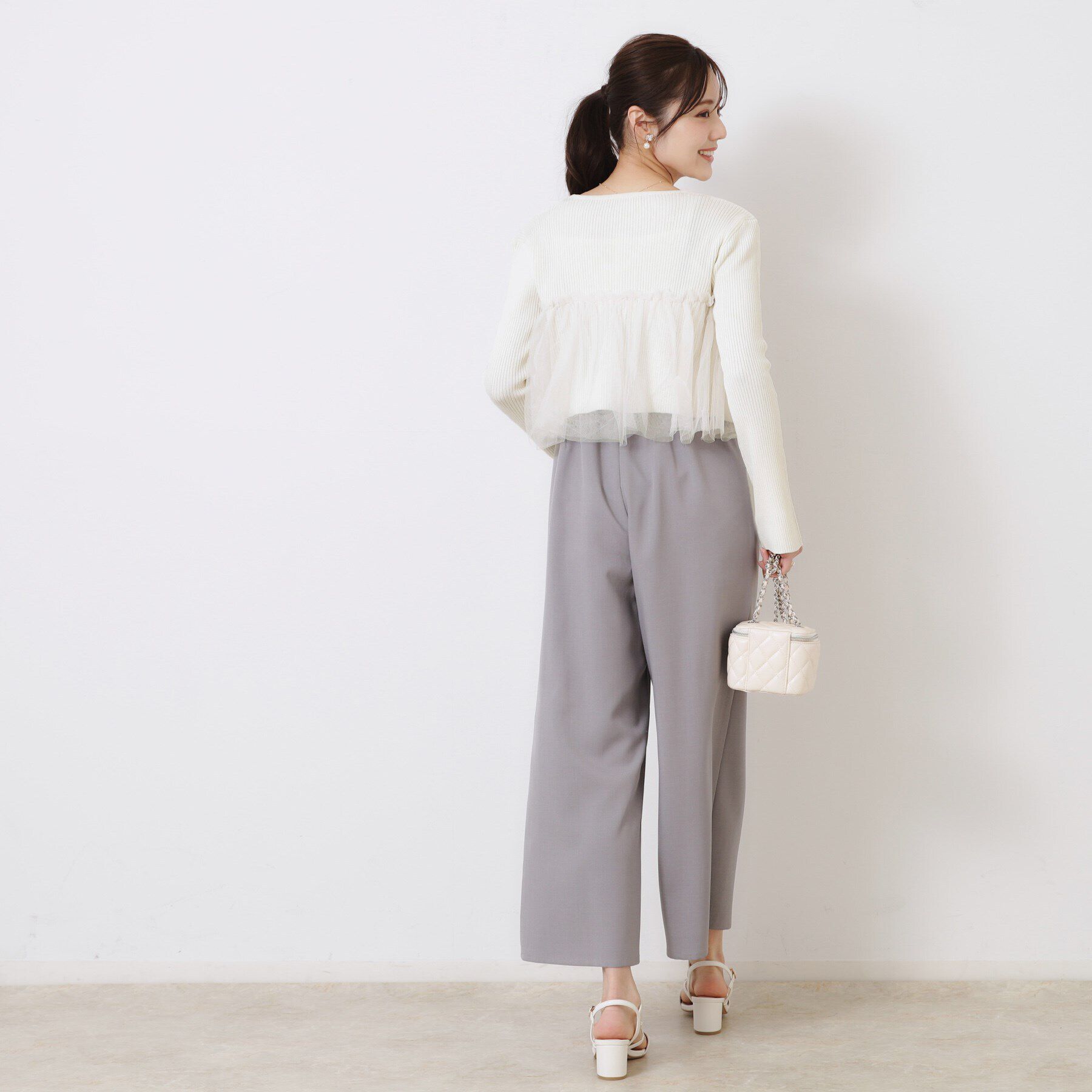 Couture broach「チュールフリル付Vネックカーディガン」|カーディガン|