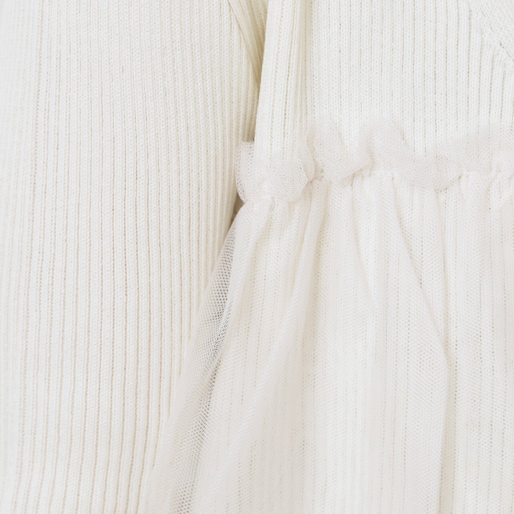 Couture broach「チュールフリル付Vネックカーディガン」|カーディガン|