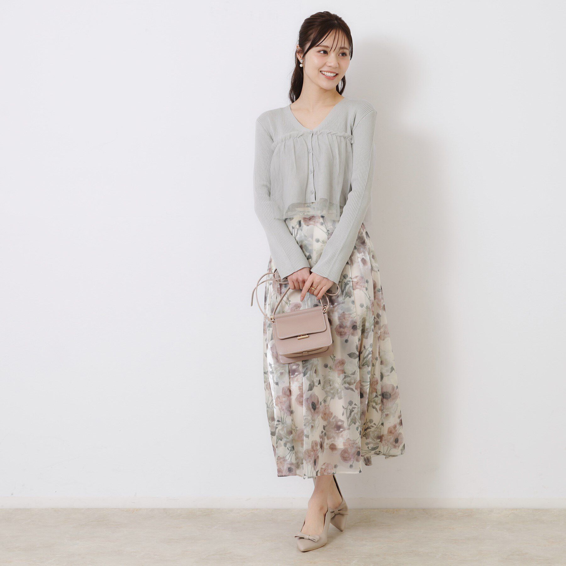 Couture broach「チュールフリル付Vネックカーディガン」|カーディガン|