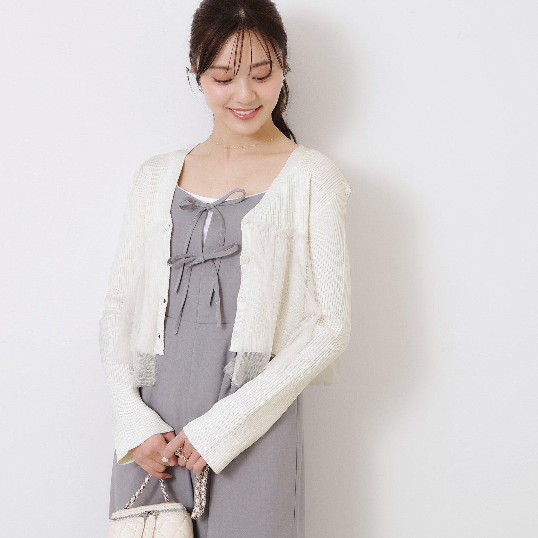 Couture broach「チュールフリル付Vネックカーディガン」|カーディガン|