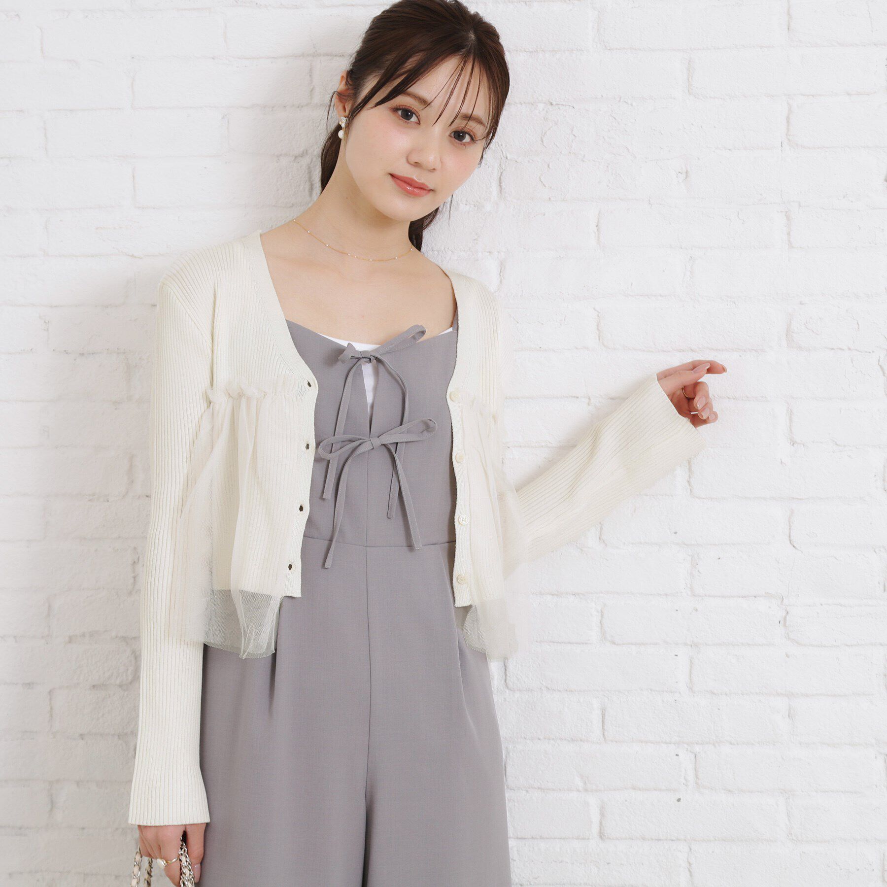 Couture broach「チュールフリル付Vネックカーディガン」|カーディガン|