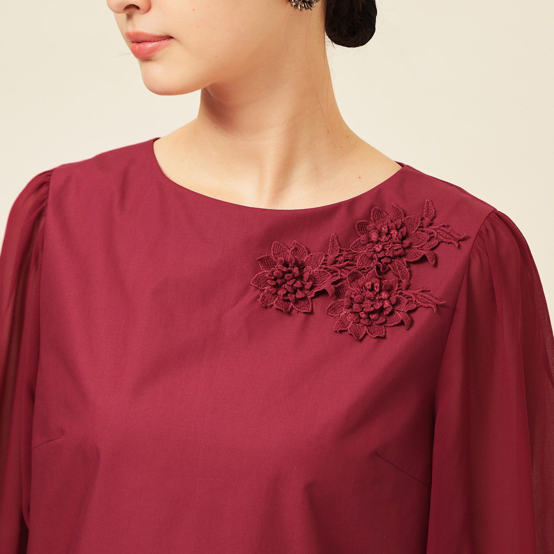 SunaUna「【フラワーモチーフ付き／袖シフォン】肘下丈ブラウス」|シャツ・ブラウス|