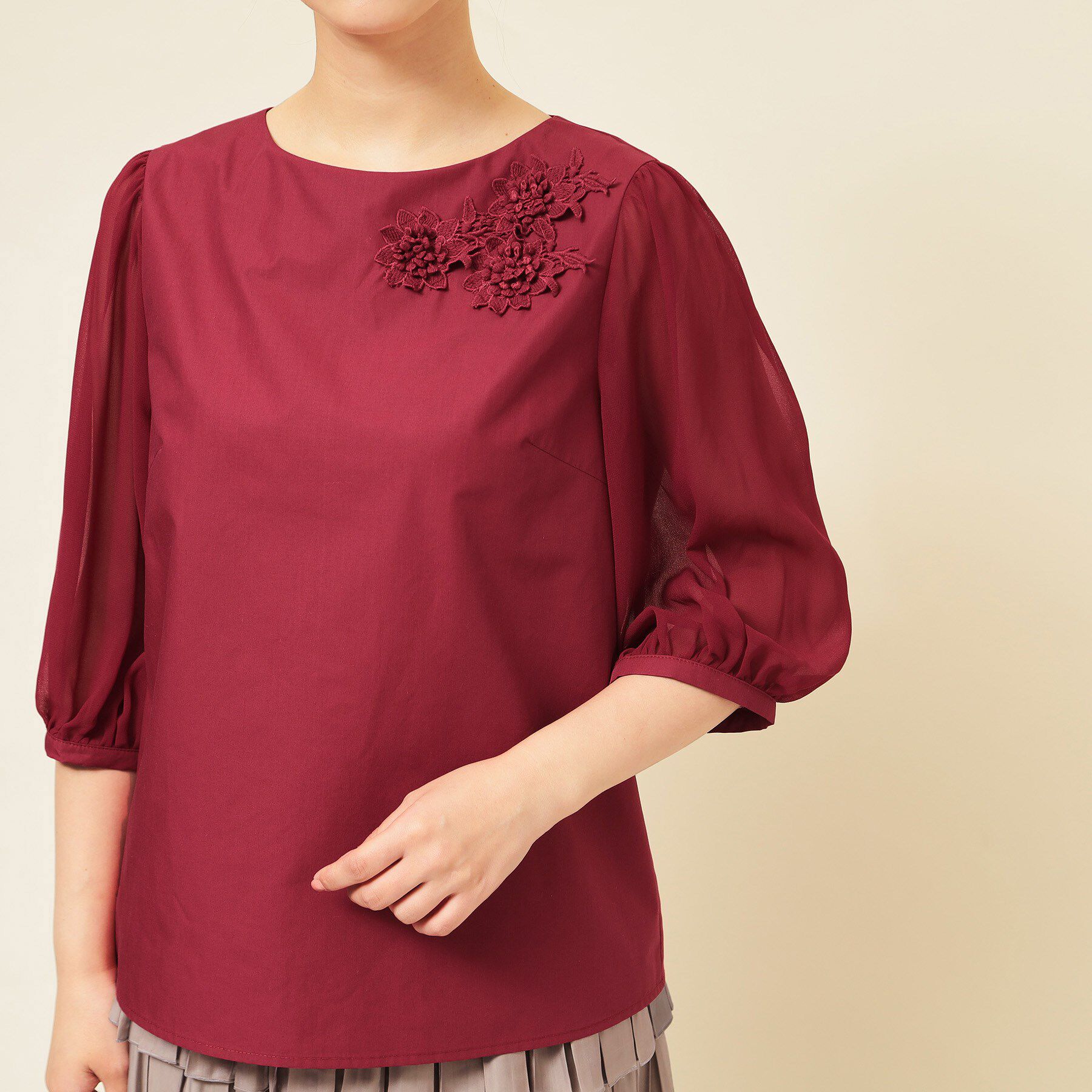 SunaUna「【フラワーモチーフ付き／袖シフォン】肘下丈ブラウス」|シャツ・ブラウス|