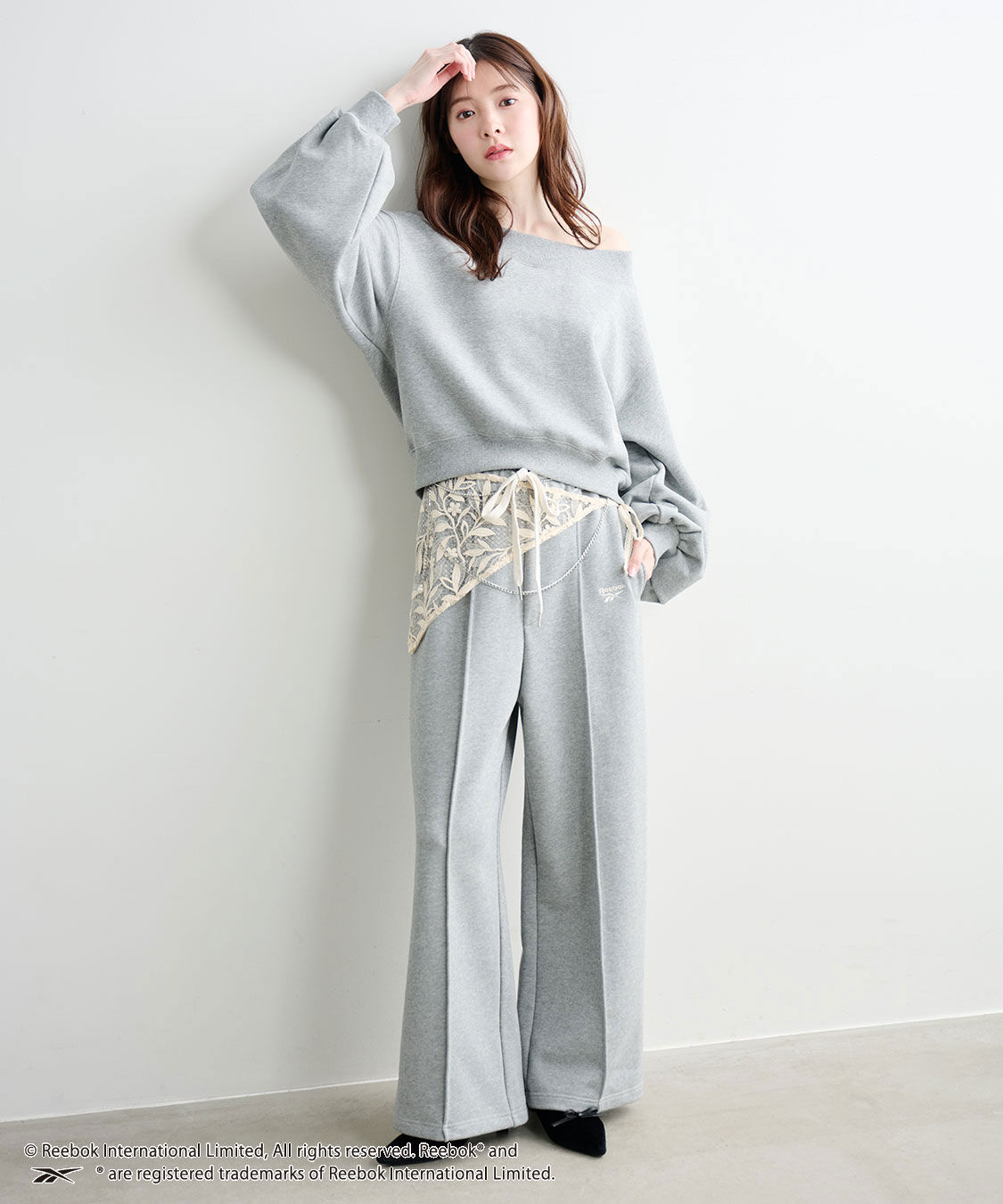 COCO DEAL「《COCO DEAL/Reebok》ボリュームスリーブオフショルスウェット」|スウェット・ジャージ|