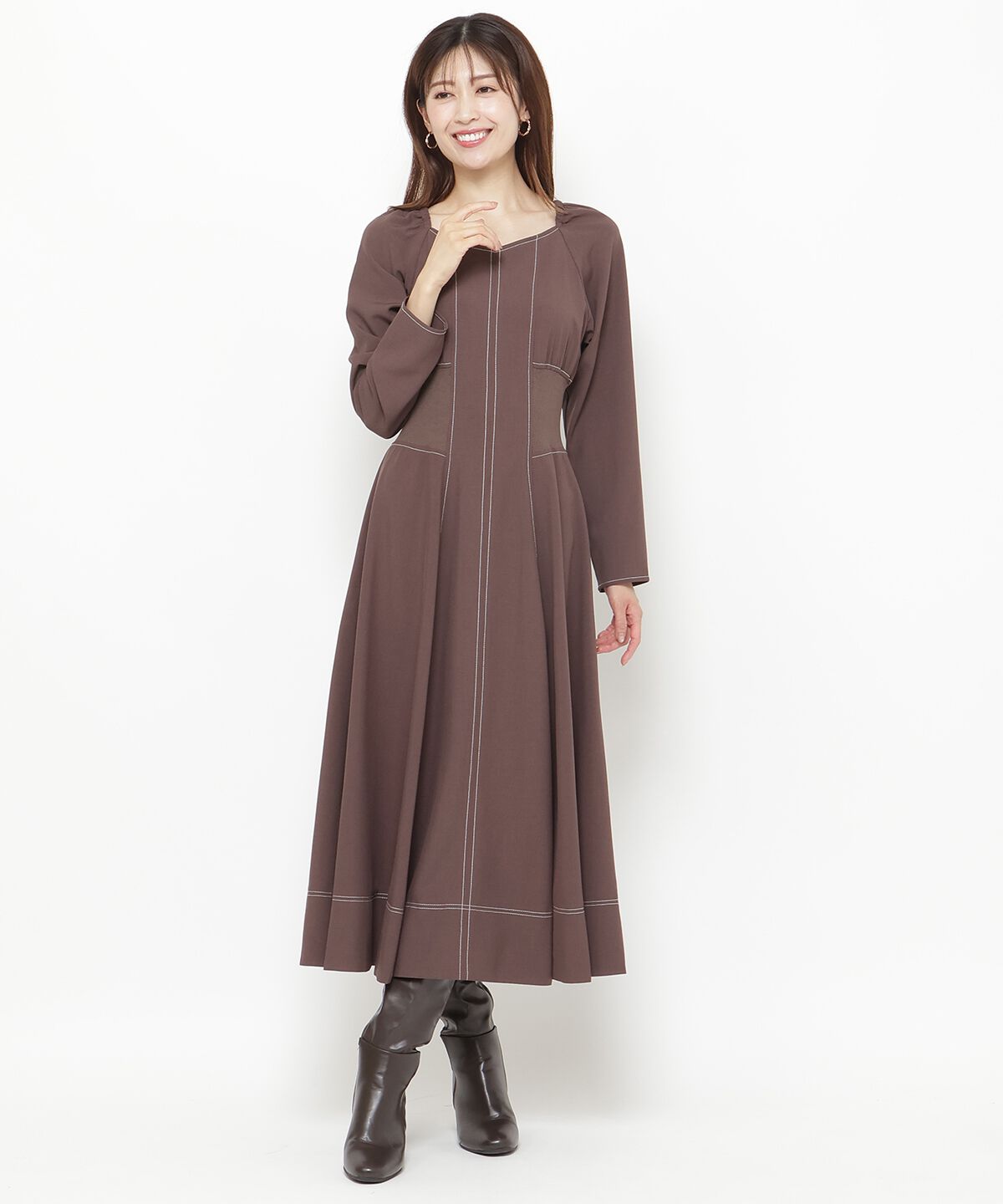アンドクチュール「ウエストリブ配色ステッチワンピース」|ワンピース|ブラウン