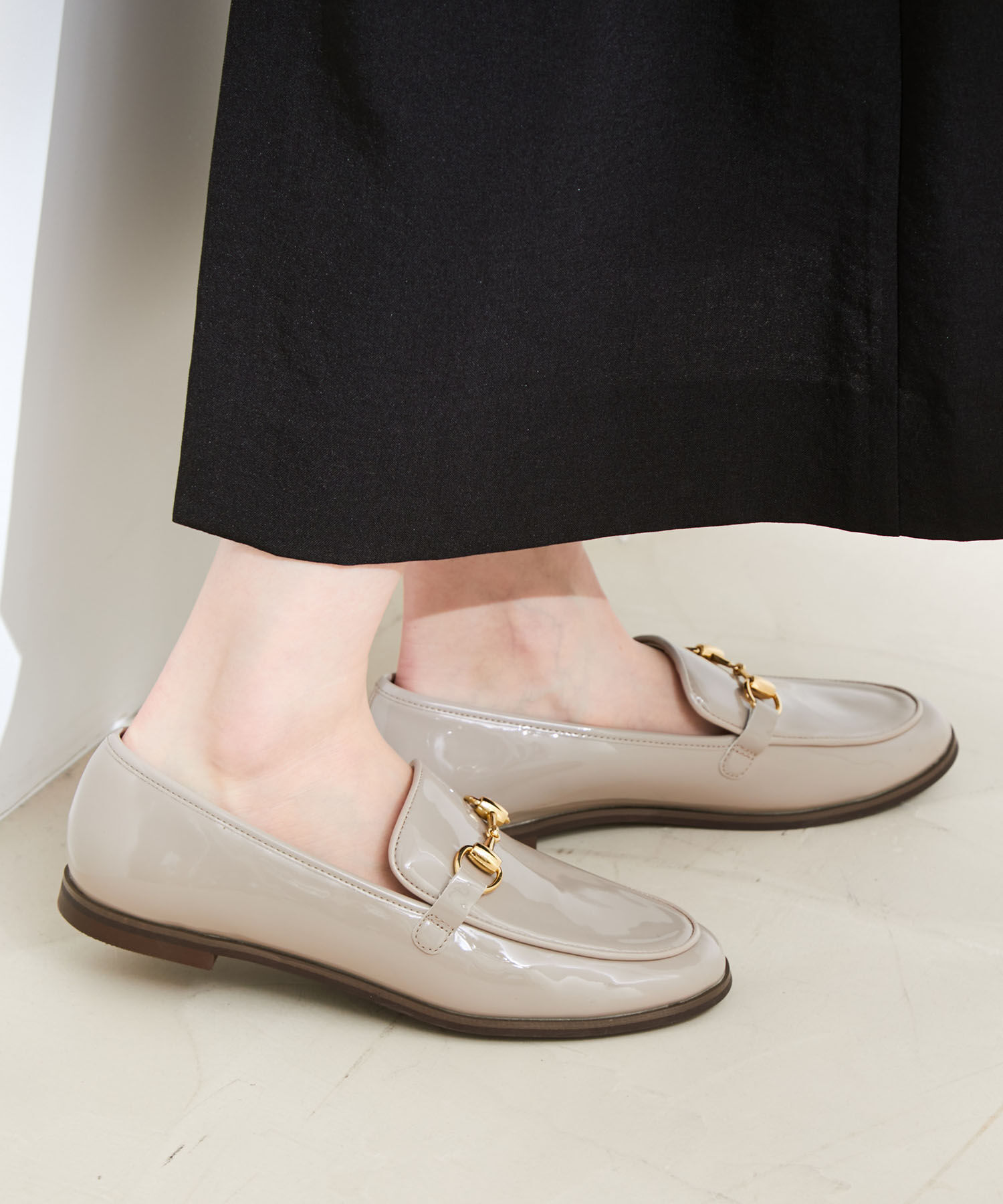 Juze「【晴雨兼用】【HARUTAコラボ】リサイクルレザービットローファー」|ローファー|