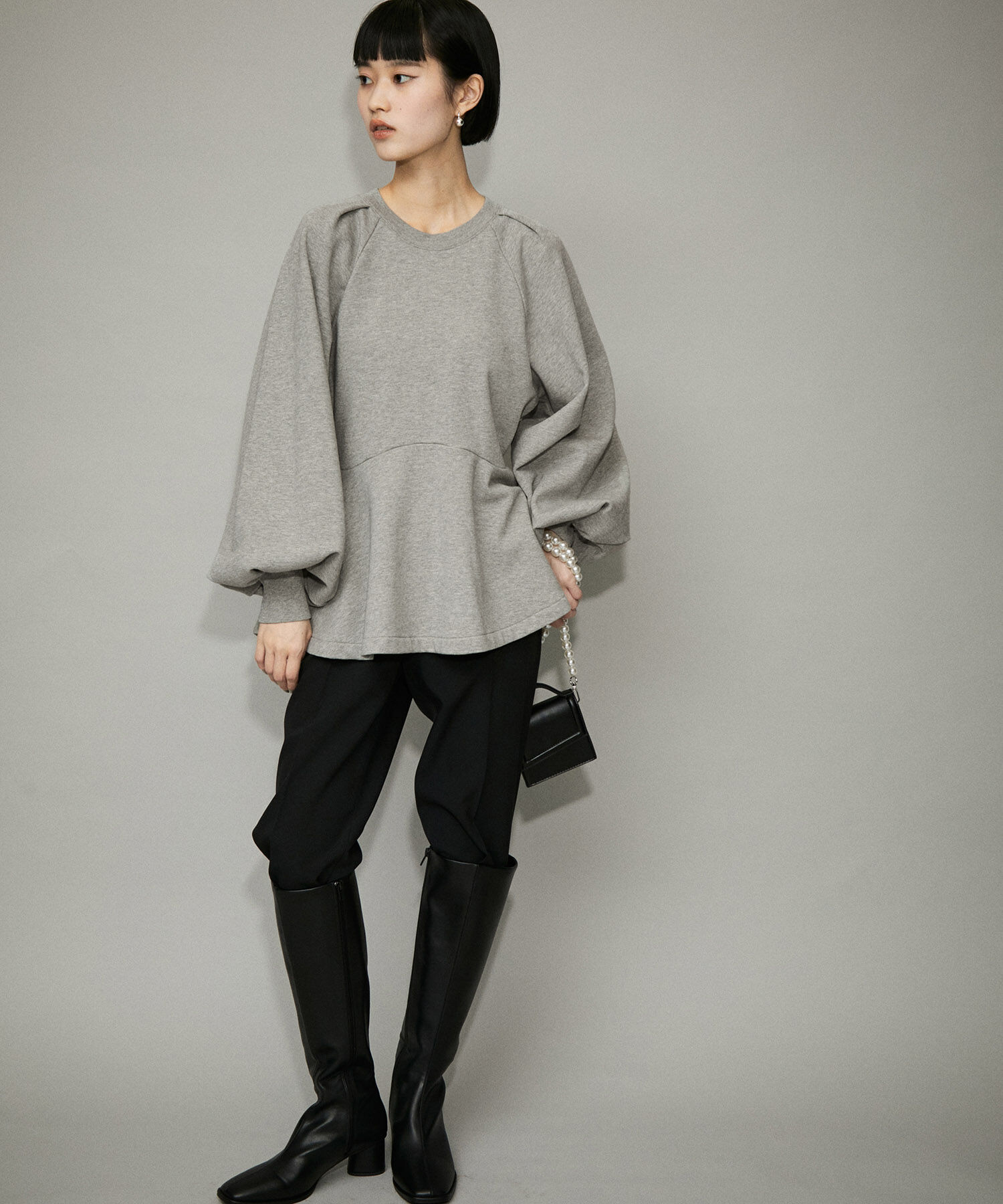 ADAM ET ROPE'「【サステナブル・WEB限定】タックスリーブペプラムスウェット」|Tシャツ・カットソー|