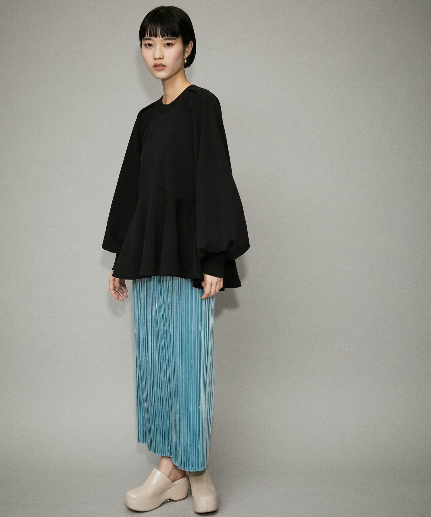 ADAM ET ROPE'「【サステナブル・WEB限定】タックスリーブペプラムスウェット」|Tシャツ・カットソー|