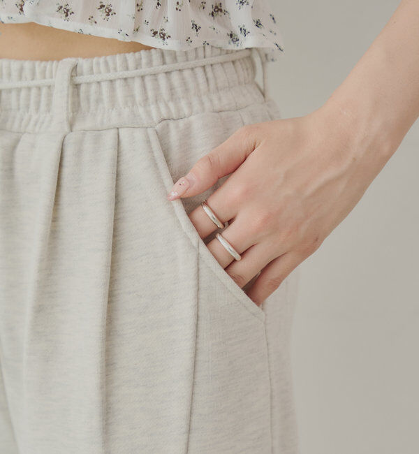  「カーブデザインドロストスウェットパンツ」|チノ|