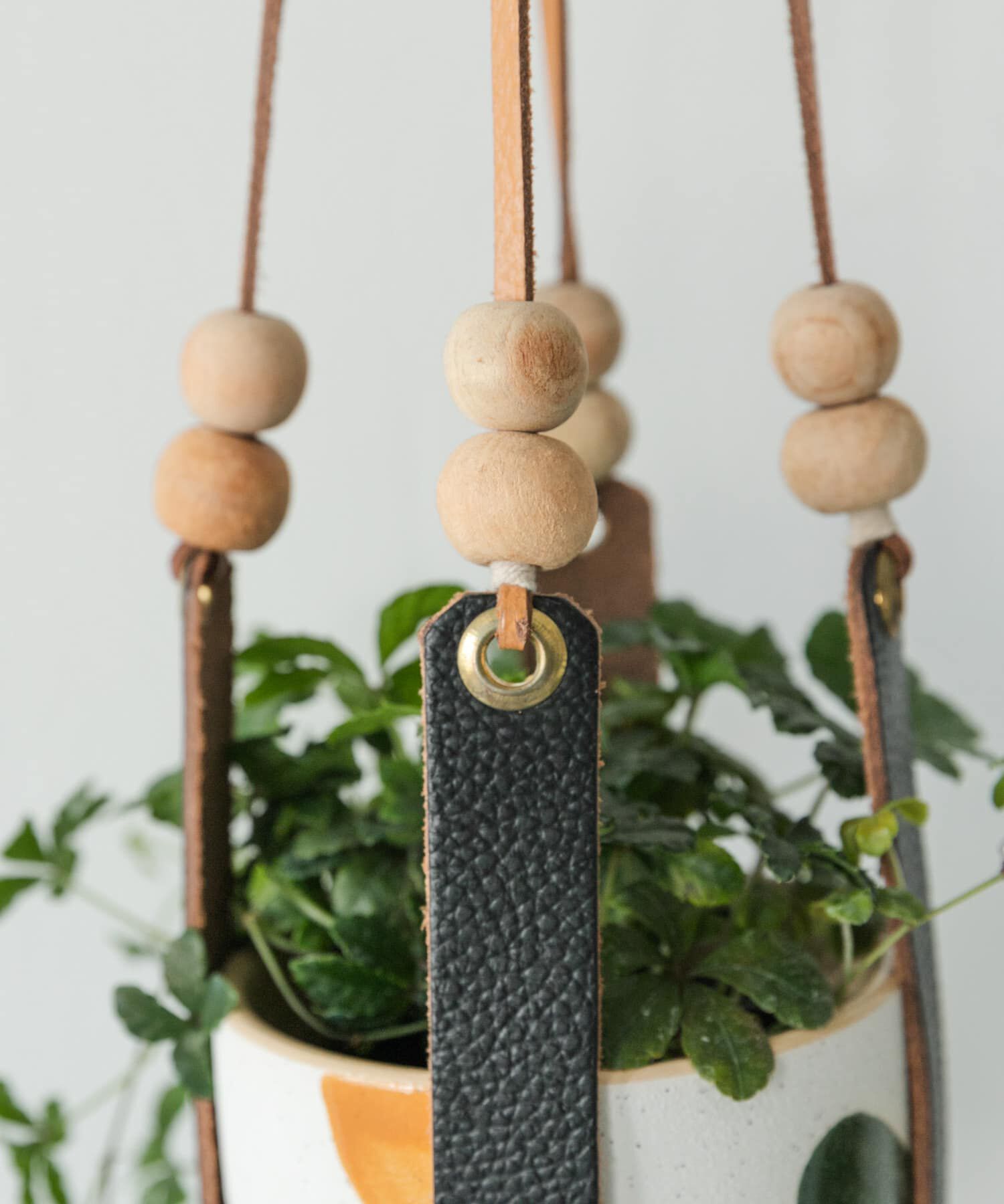 URBAN RESEARCH DOORS「FARM　レザーマクラメハンガー WB」|フィギュア・ホビー|