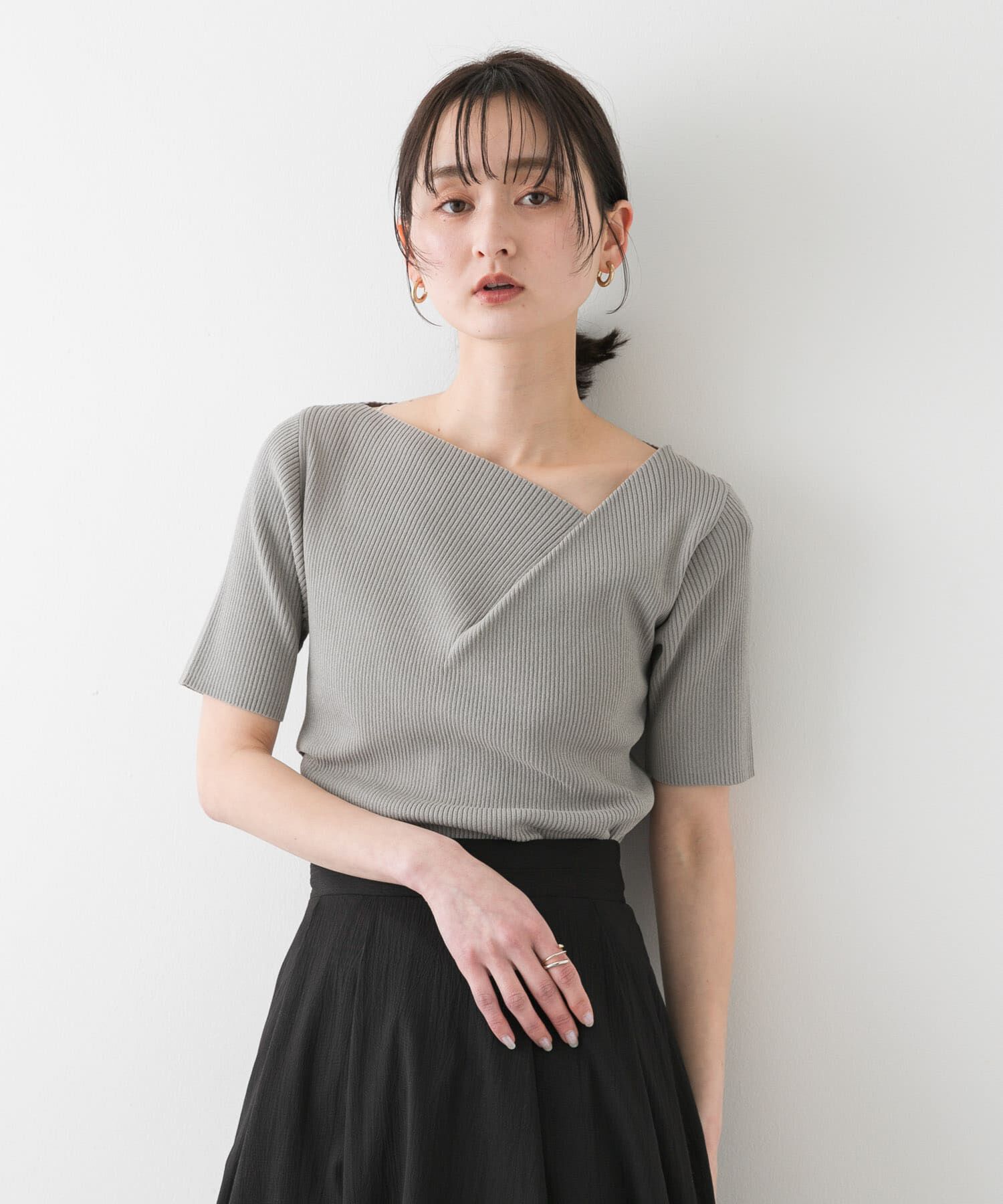 SENSE OF PLACE by URBAN RESEARCH「『一部WEB限定カラー』アシメネックハーフスリーブセーター」|ニット・セーター|