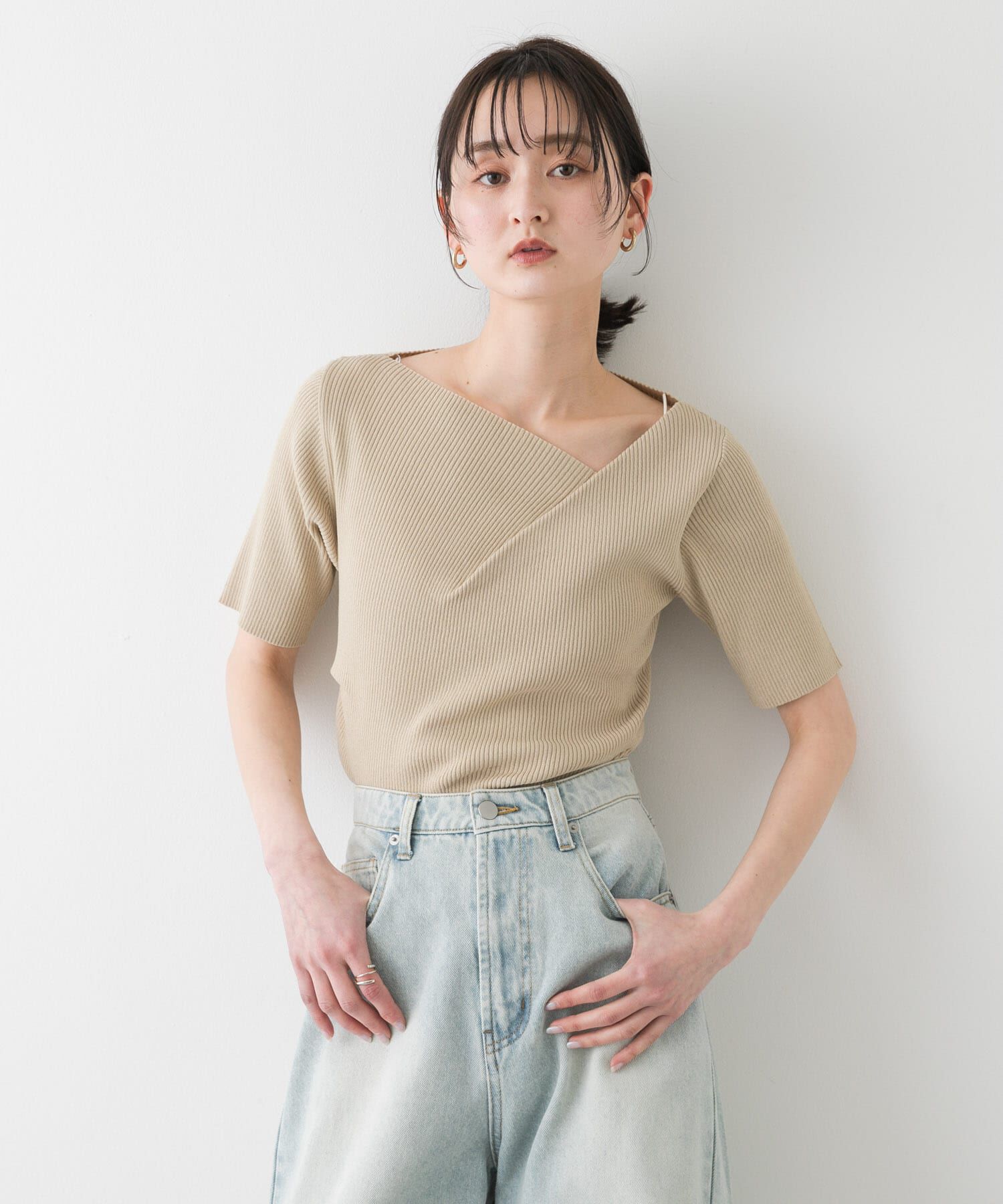 SENSE OF PLACE by URBAN RESEARCH「『一部WEB限定カラー』アシメネックハーフスリーブセーター」|ニット・セーター|