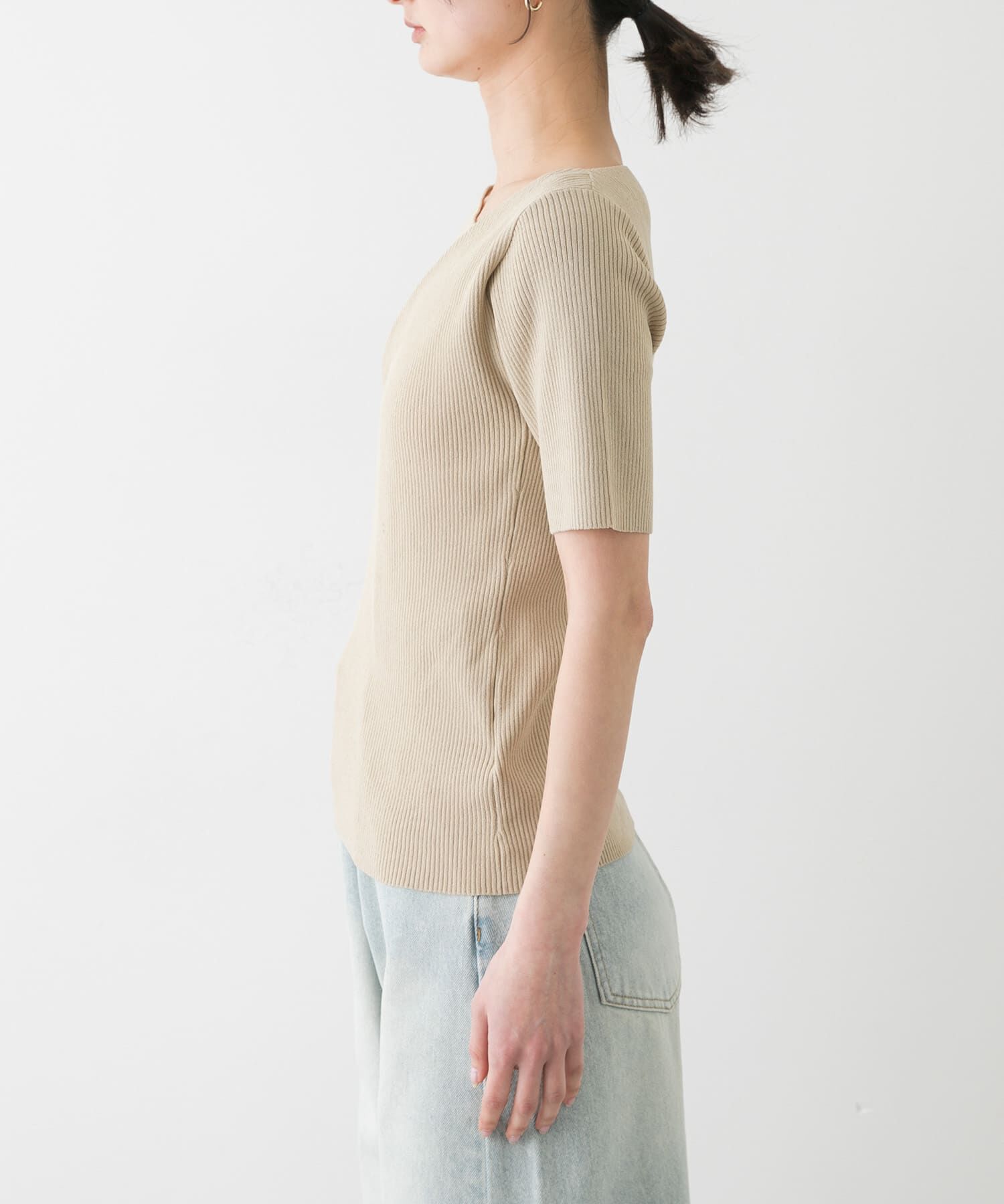 SENSE OF PLACE by URBAN RESEARCH「『一部WEB限定カラー』アシメネックハーフスリーブセーター」|ニット・セーター|